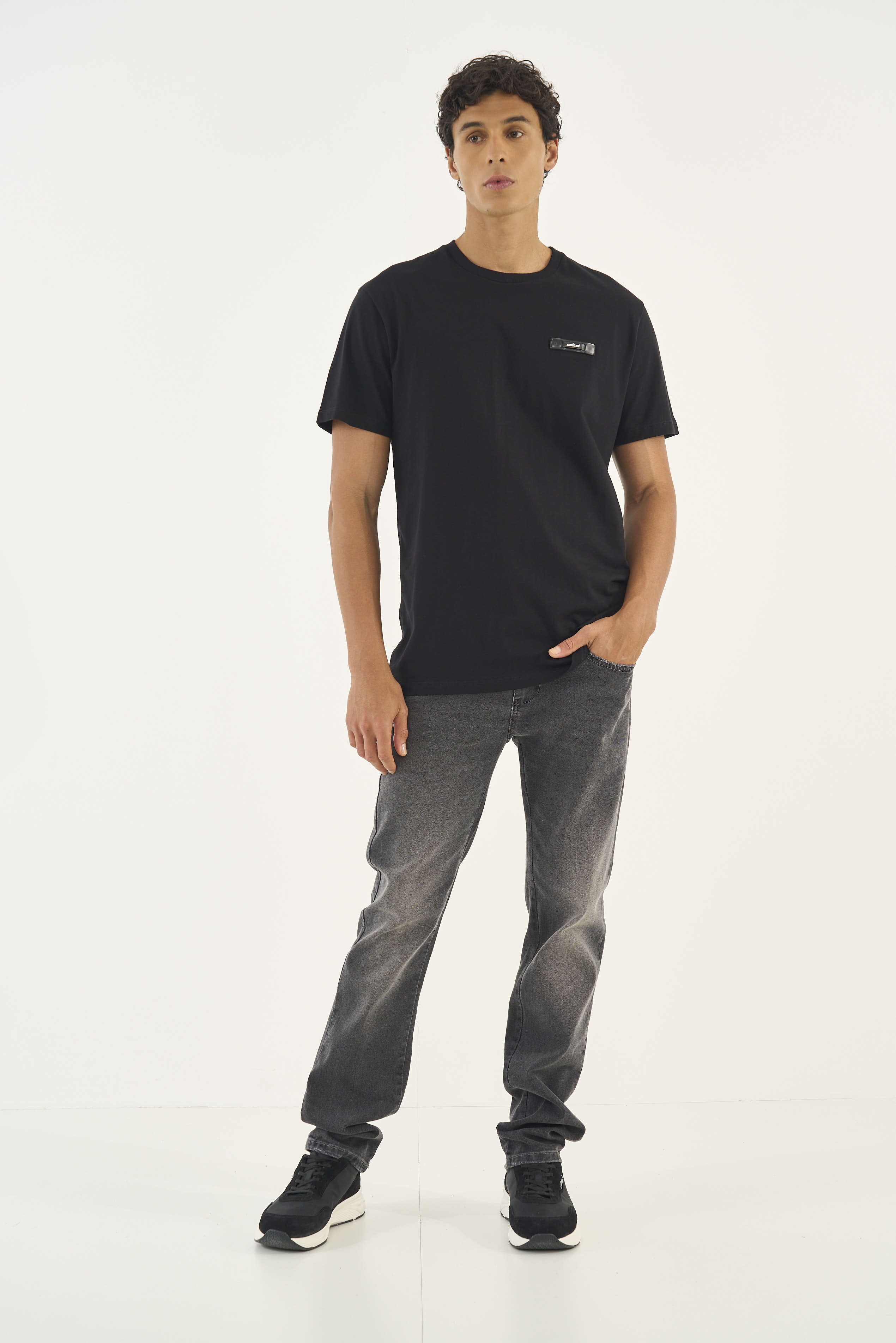 CALÇA JEANS ALEX 44 IND.PRETO