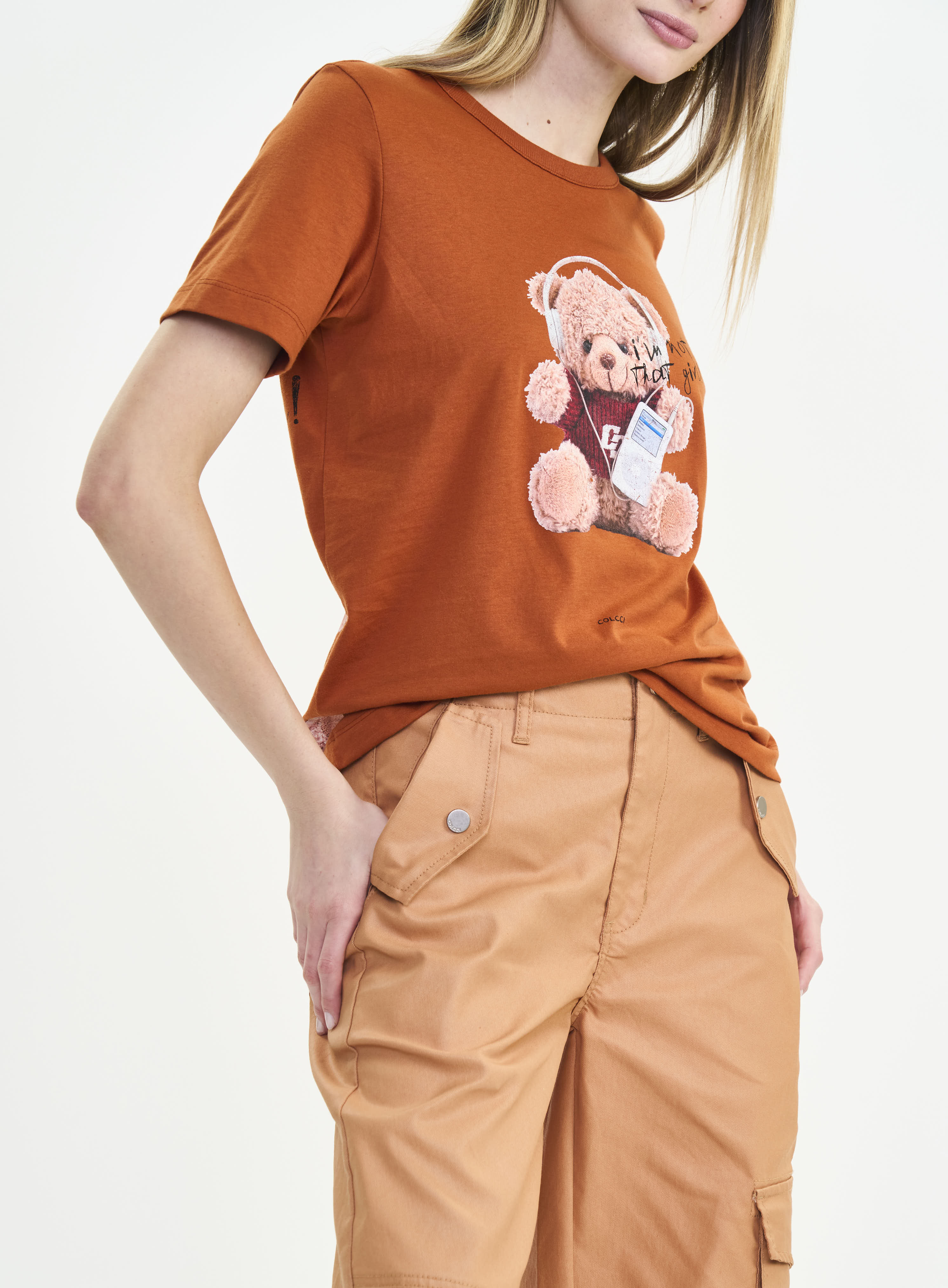 CAMISETA COLCCI M MARROM RUSTY IRON