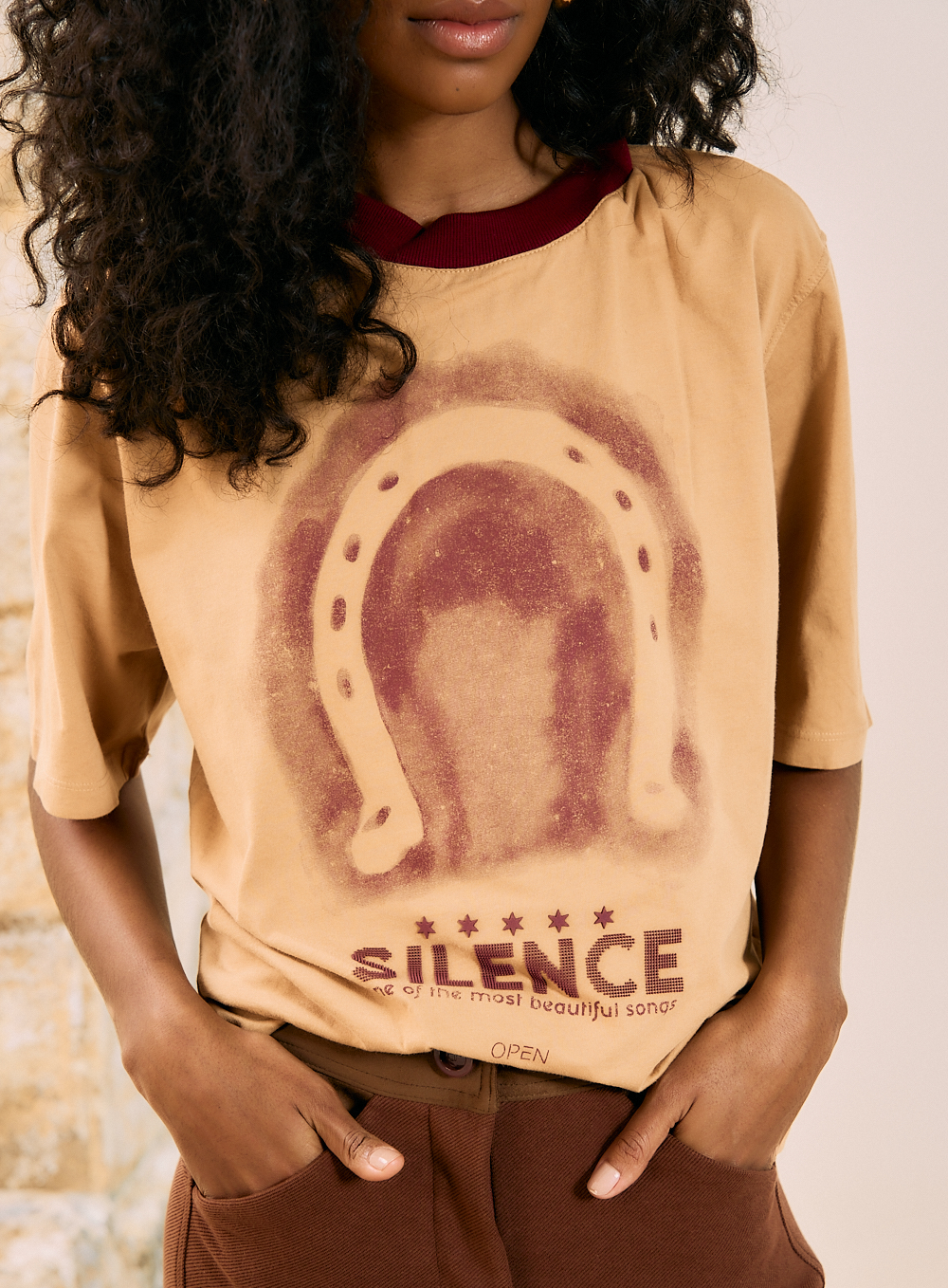 CAMISETA ESTAMPADA GG BEGE EGIDO