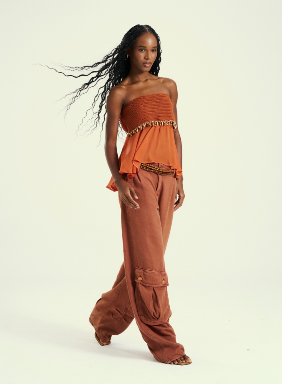 CALÇA SARJA KALIFA 34 MARROM CARAMEL LATTE