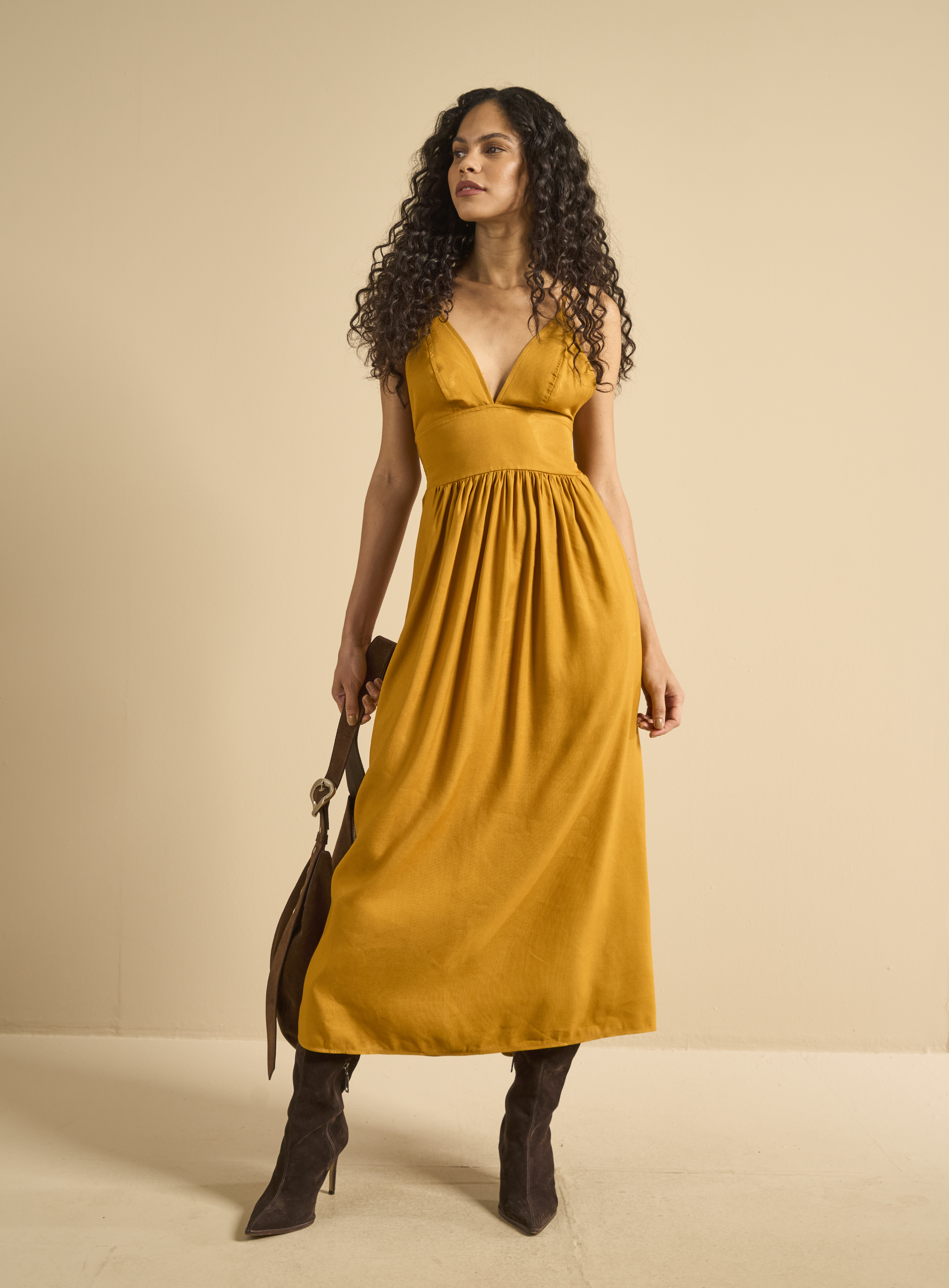 VESTIDO LINHO P AMARELO SWIFT
