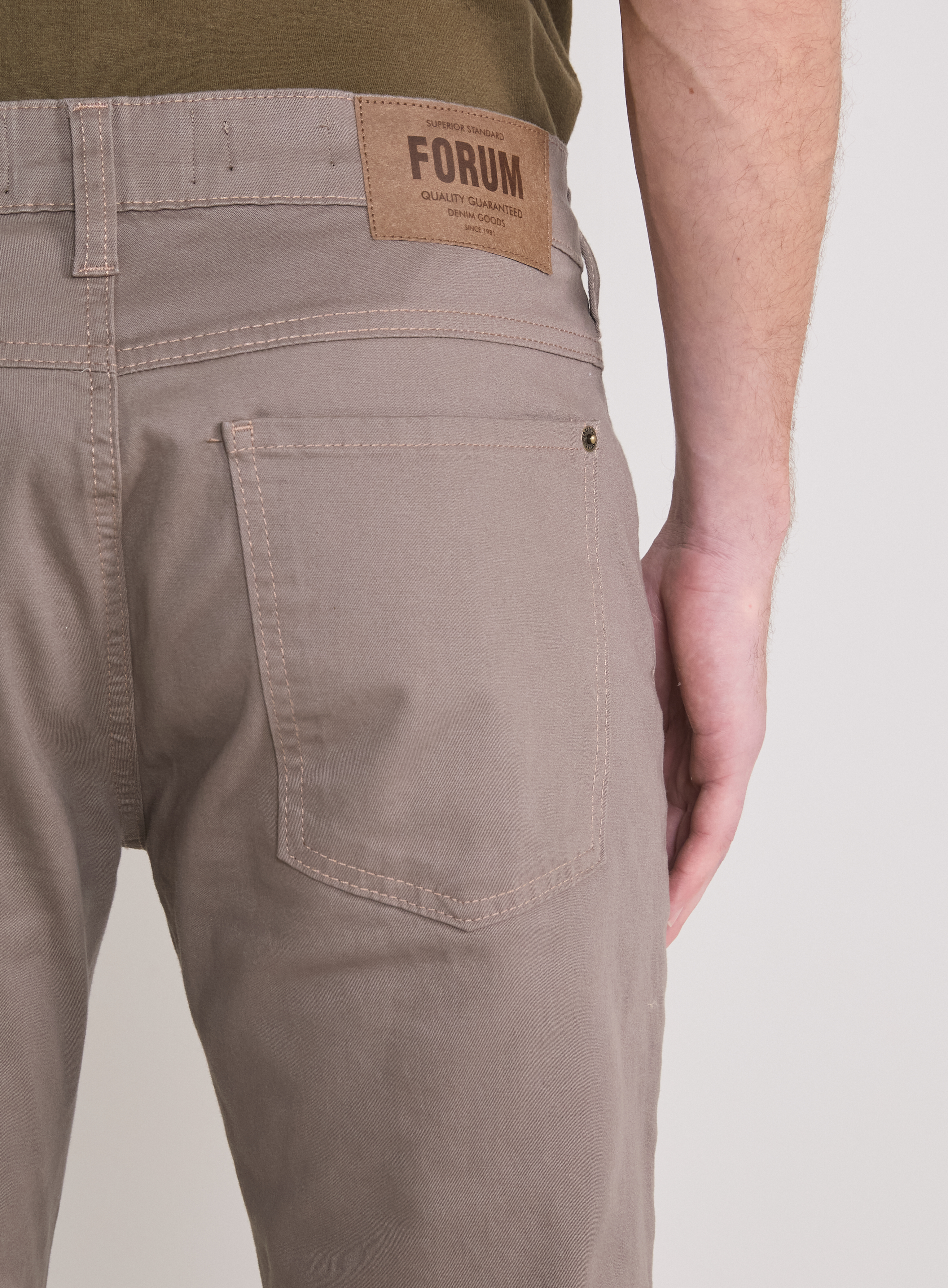 CALÇA SARJA PAUL SLIM 40 MARROM NOZ MOSC