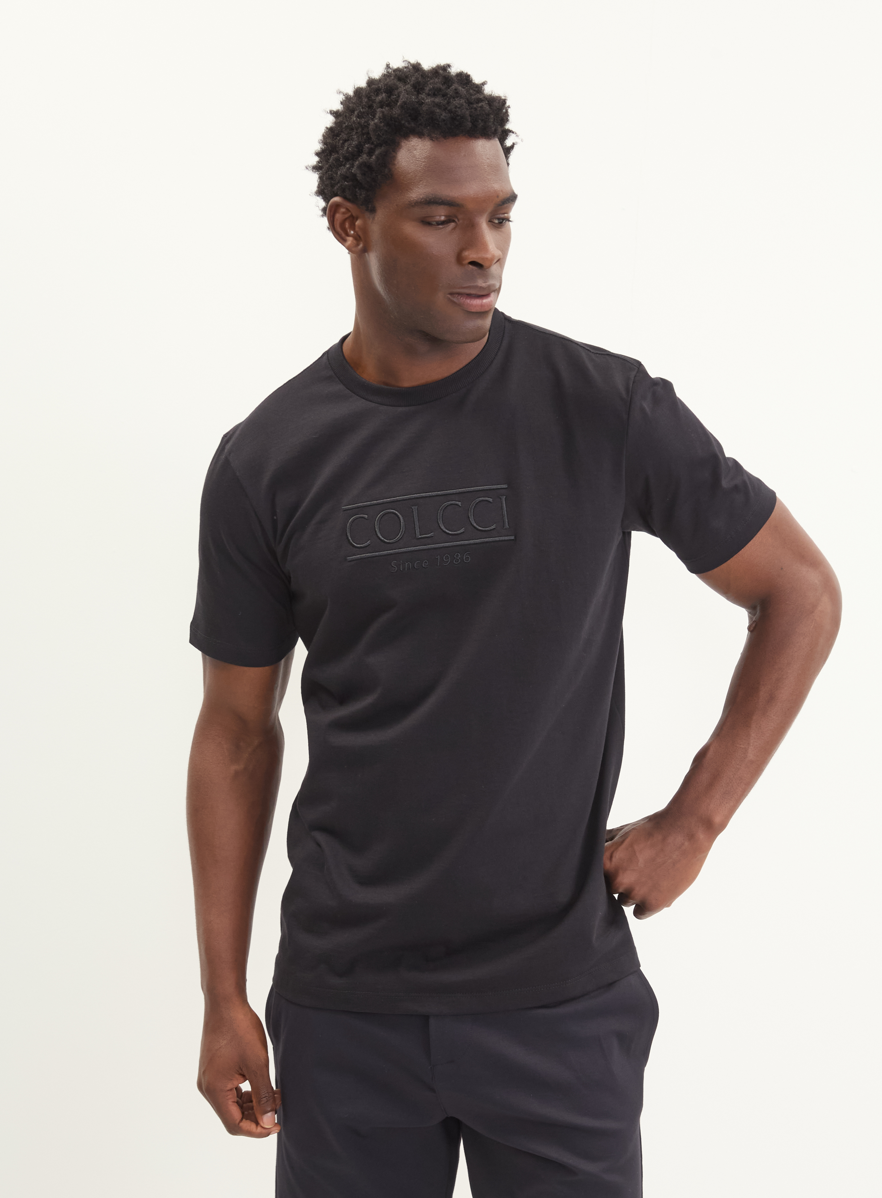 CAMISETA COLCCI G PRETO