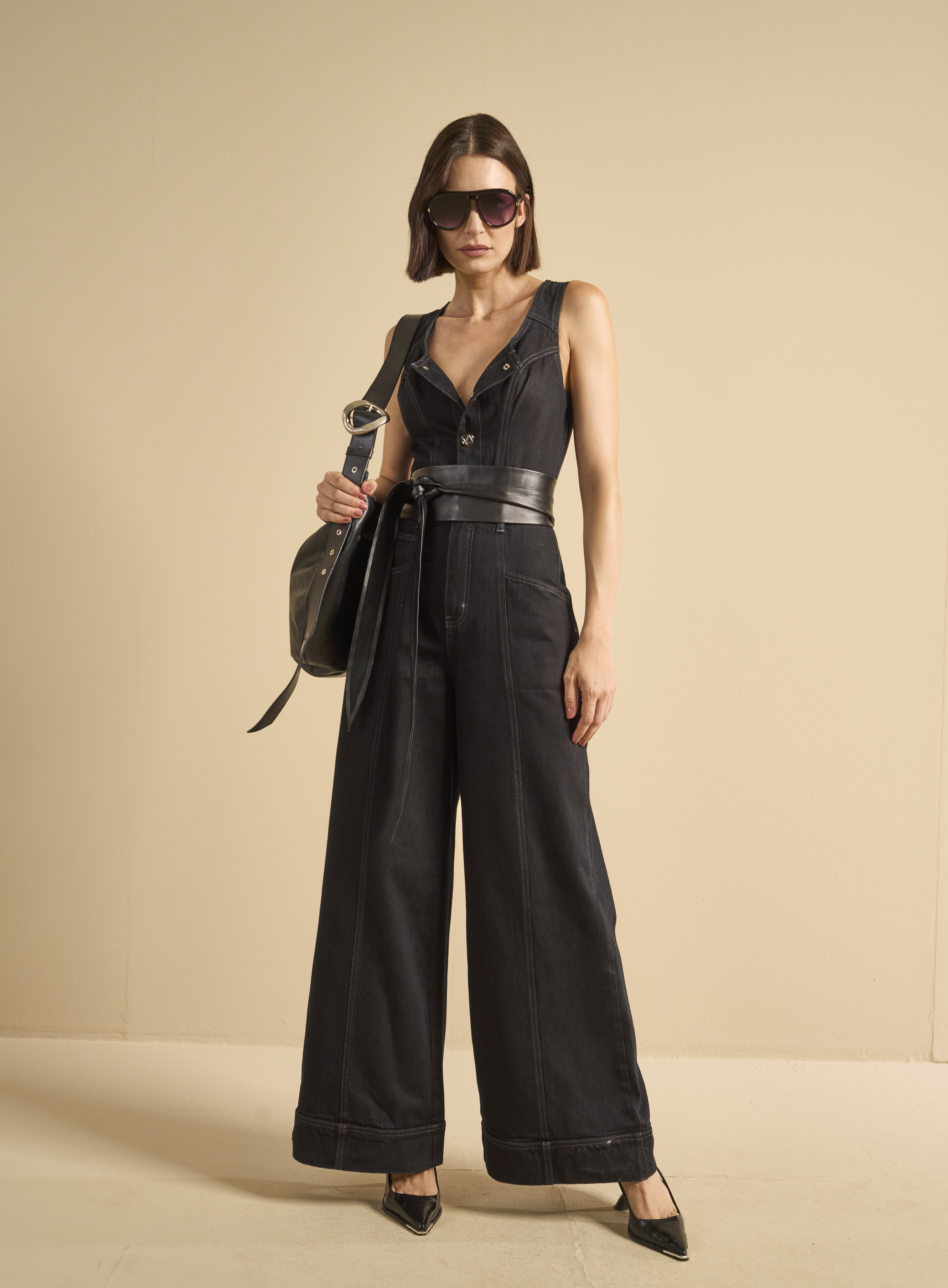 MACACÃO JEANS M VARIANTE F 213