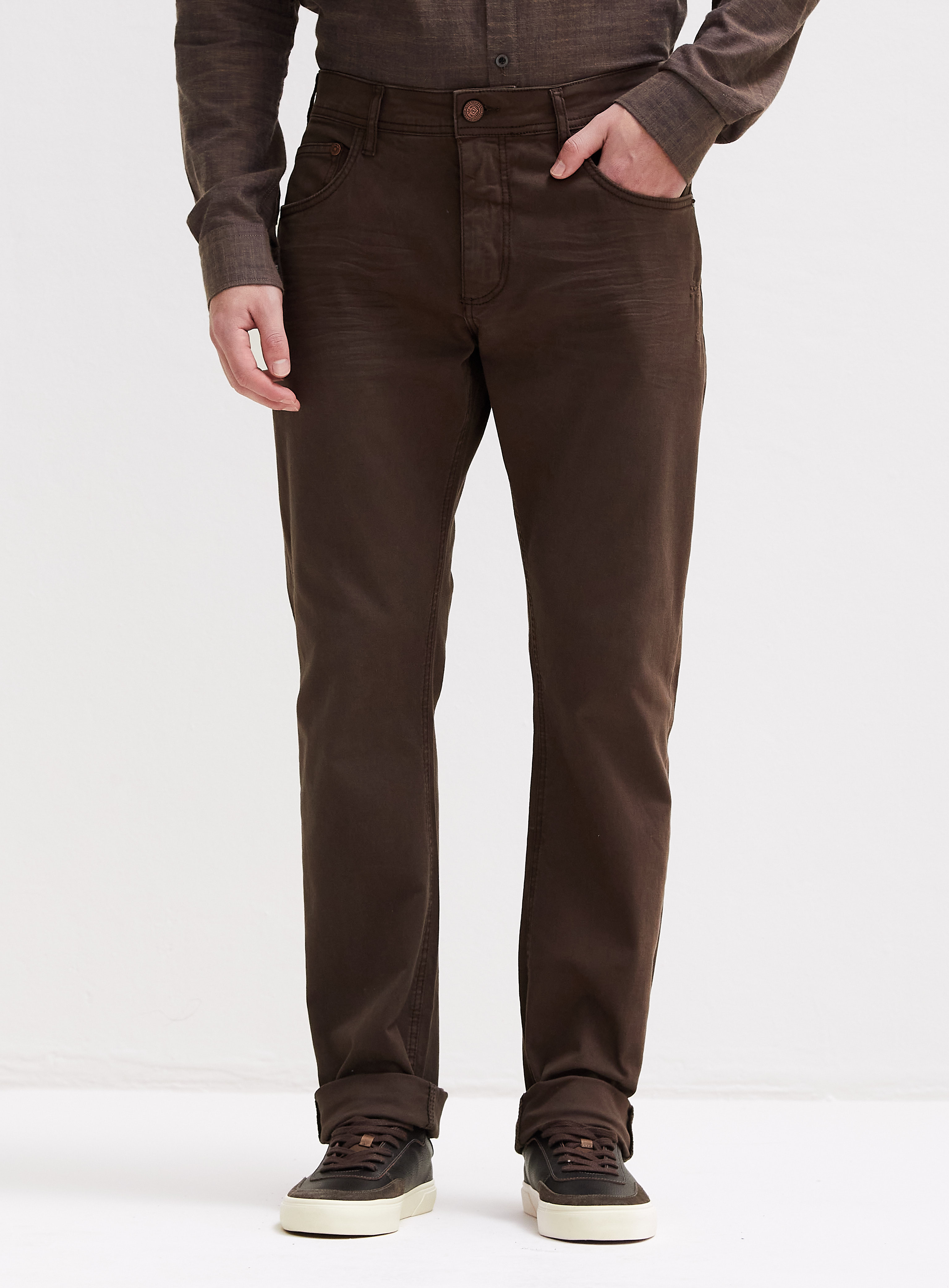 CALÇA SARJA PAUL SLIM 40 MARROM NOBUCK