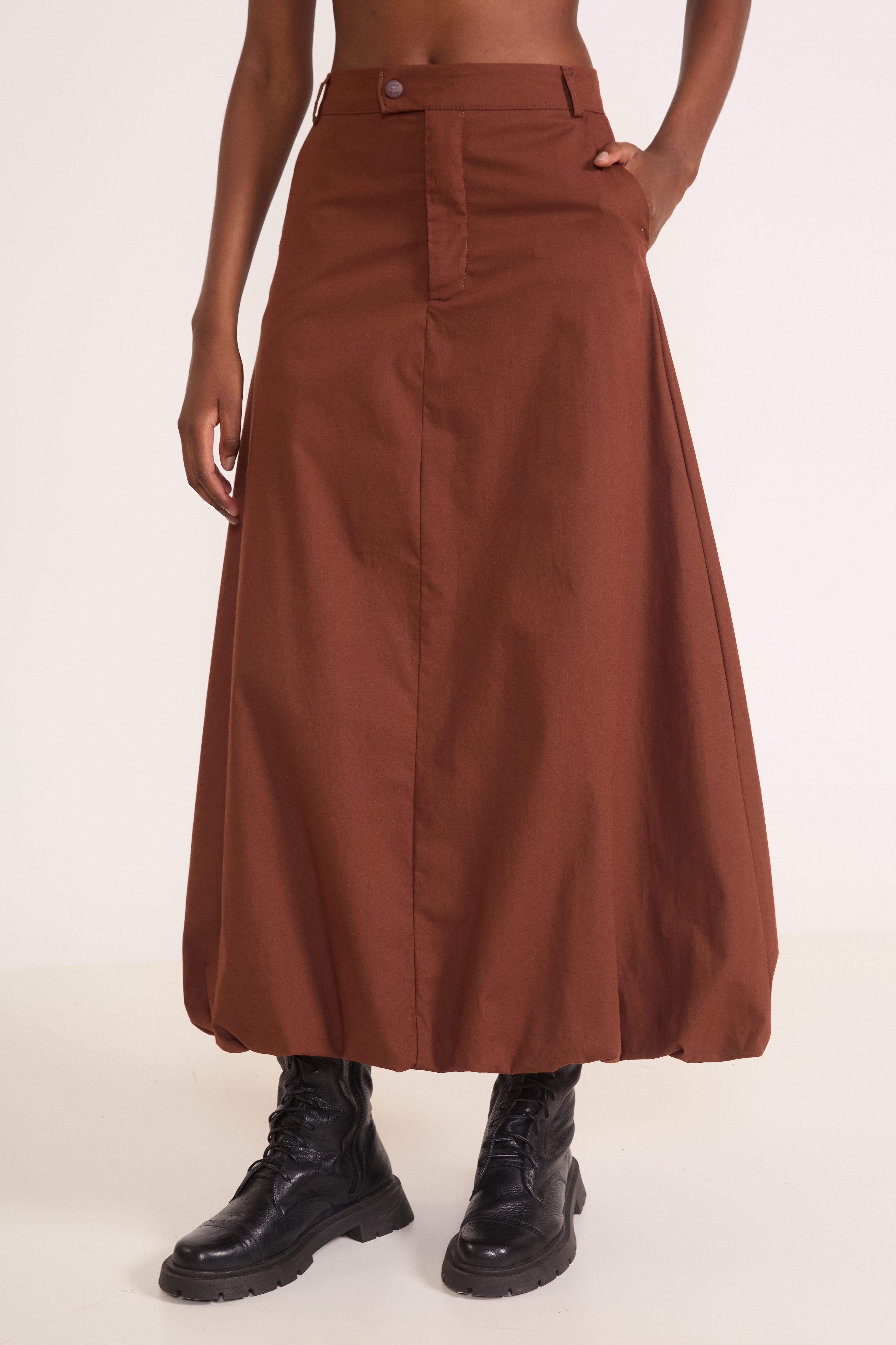 SAIA COLCCI JEANS M MARROM BEATEN BROWN