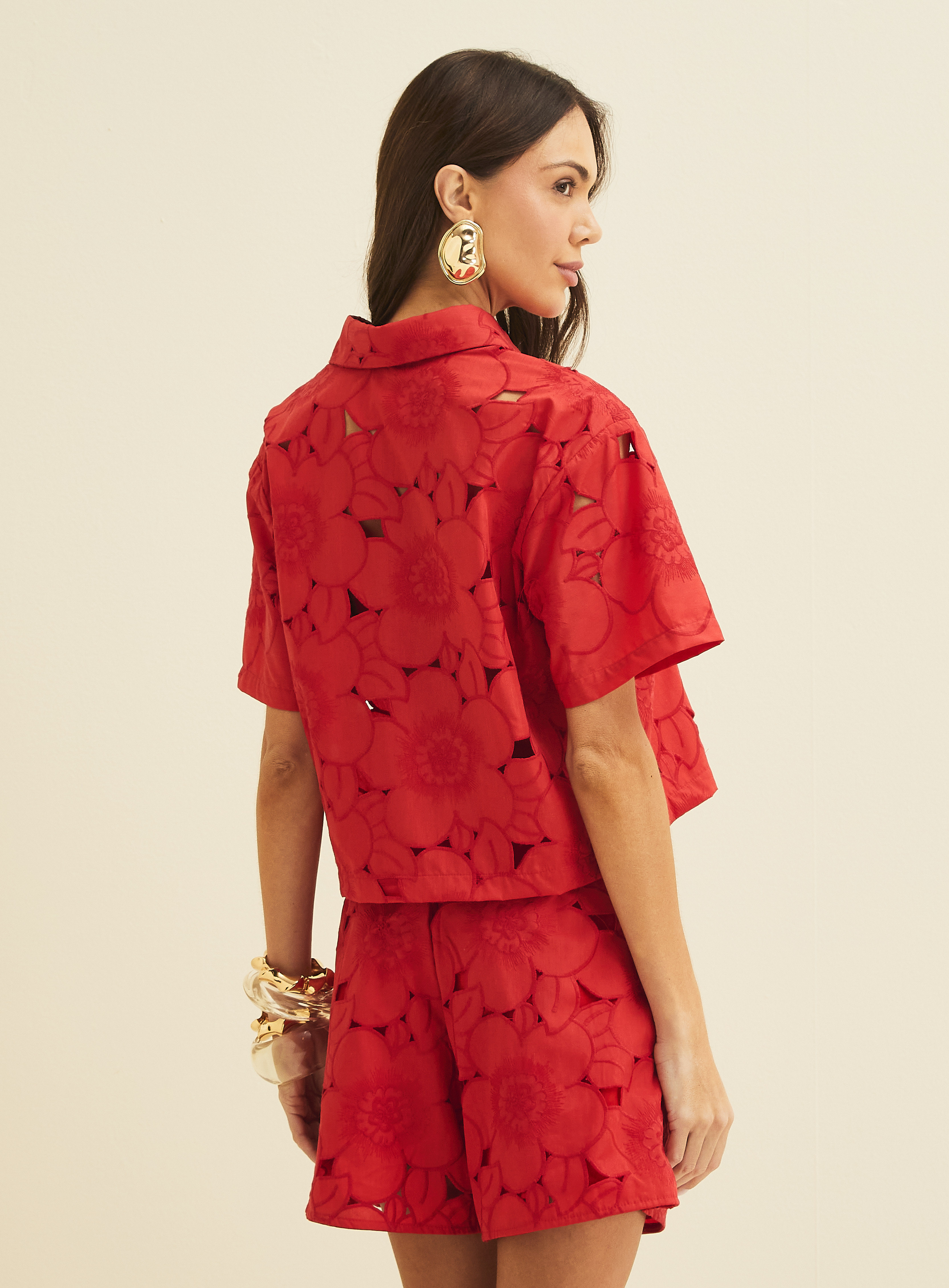 CAMISA BORDADA M VERMELHO SPARKLY
