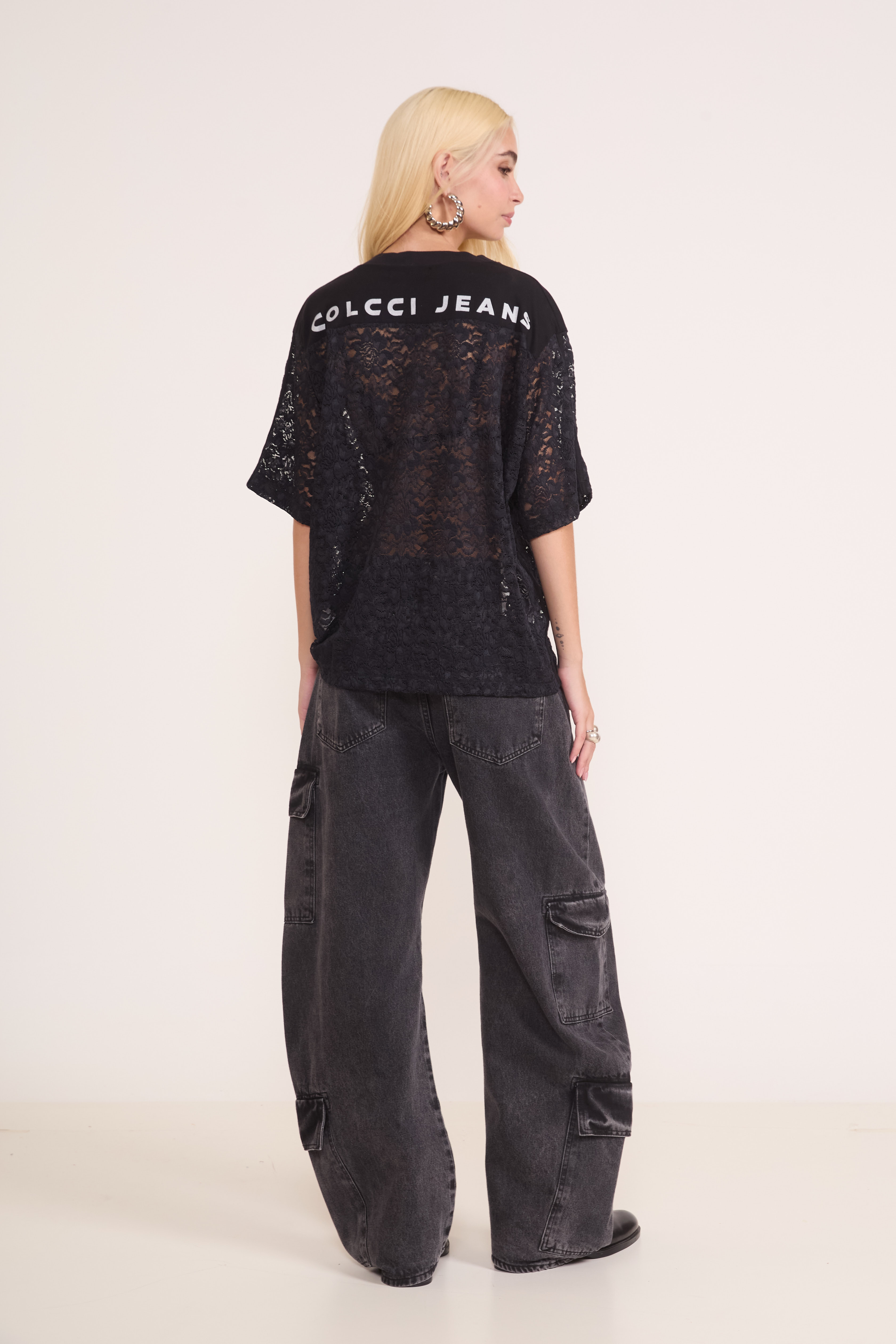 CAMISETA RENDA M PRETO
