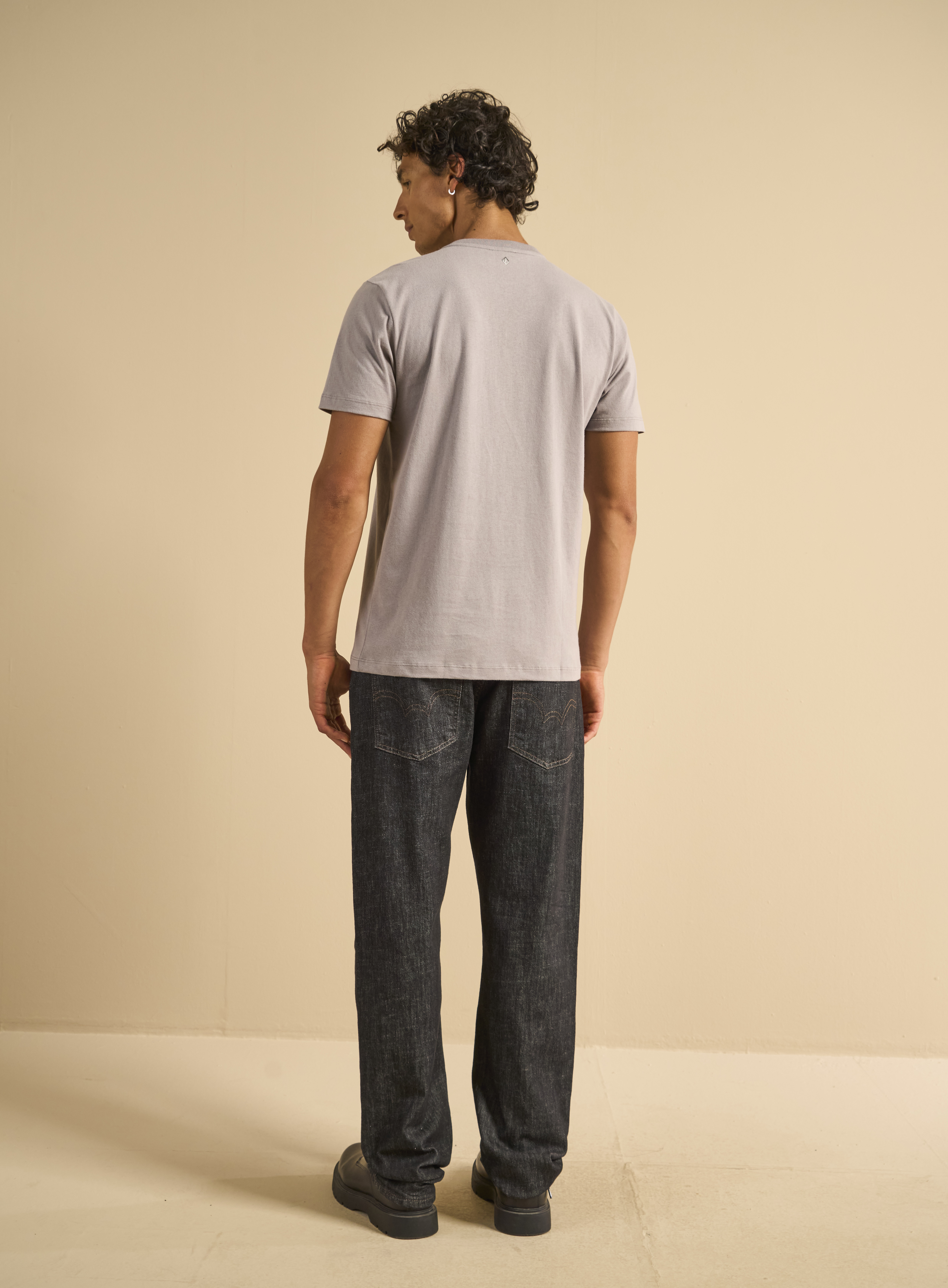 CAMISETA FORUM M CINZA NIQUEL