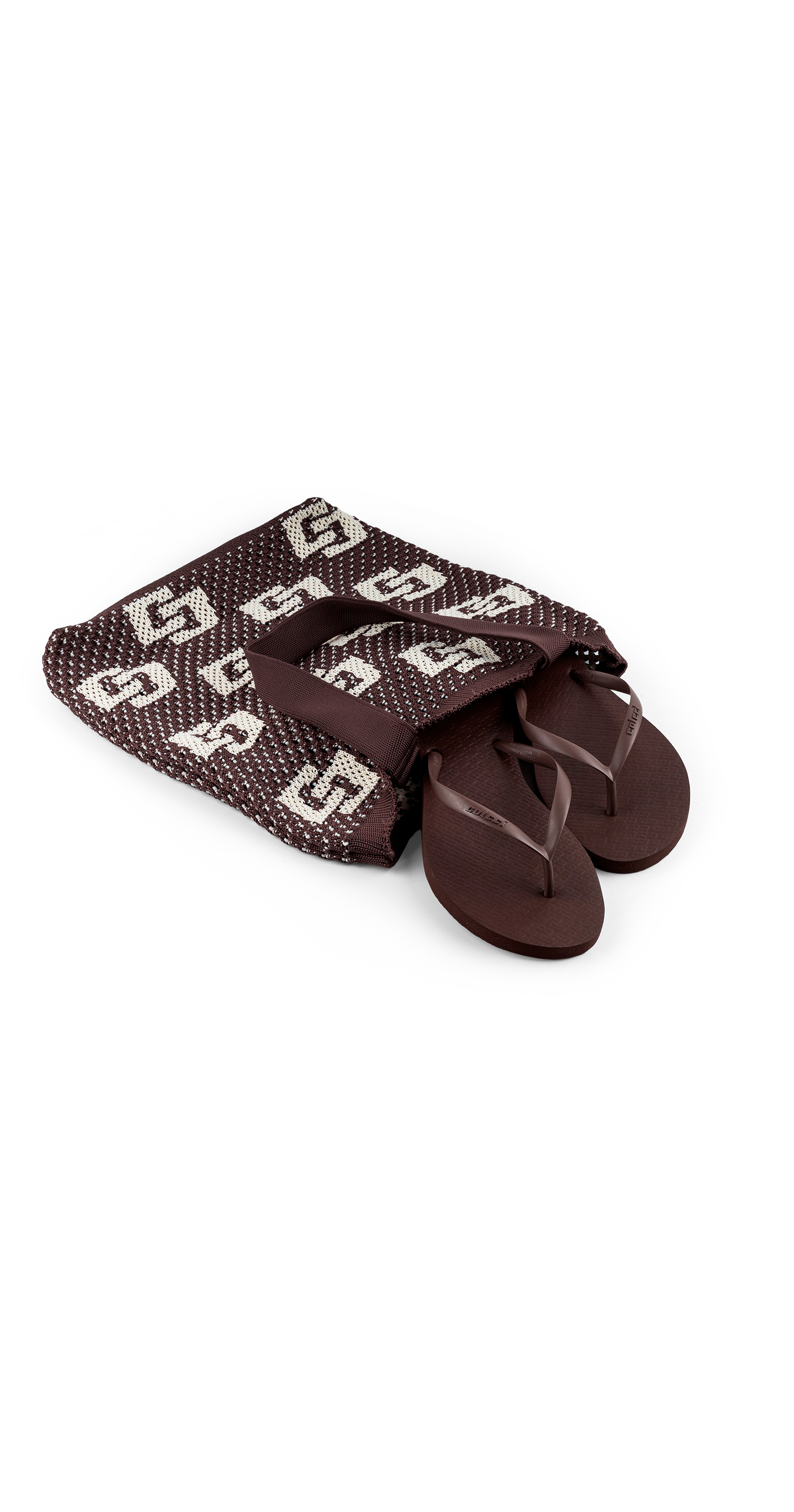 CHINELO C/ BOLSA NA COR DO CHINELO. 33-34 PRETO