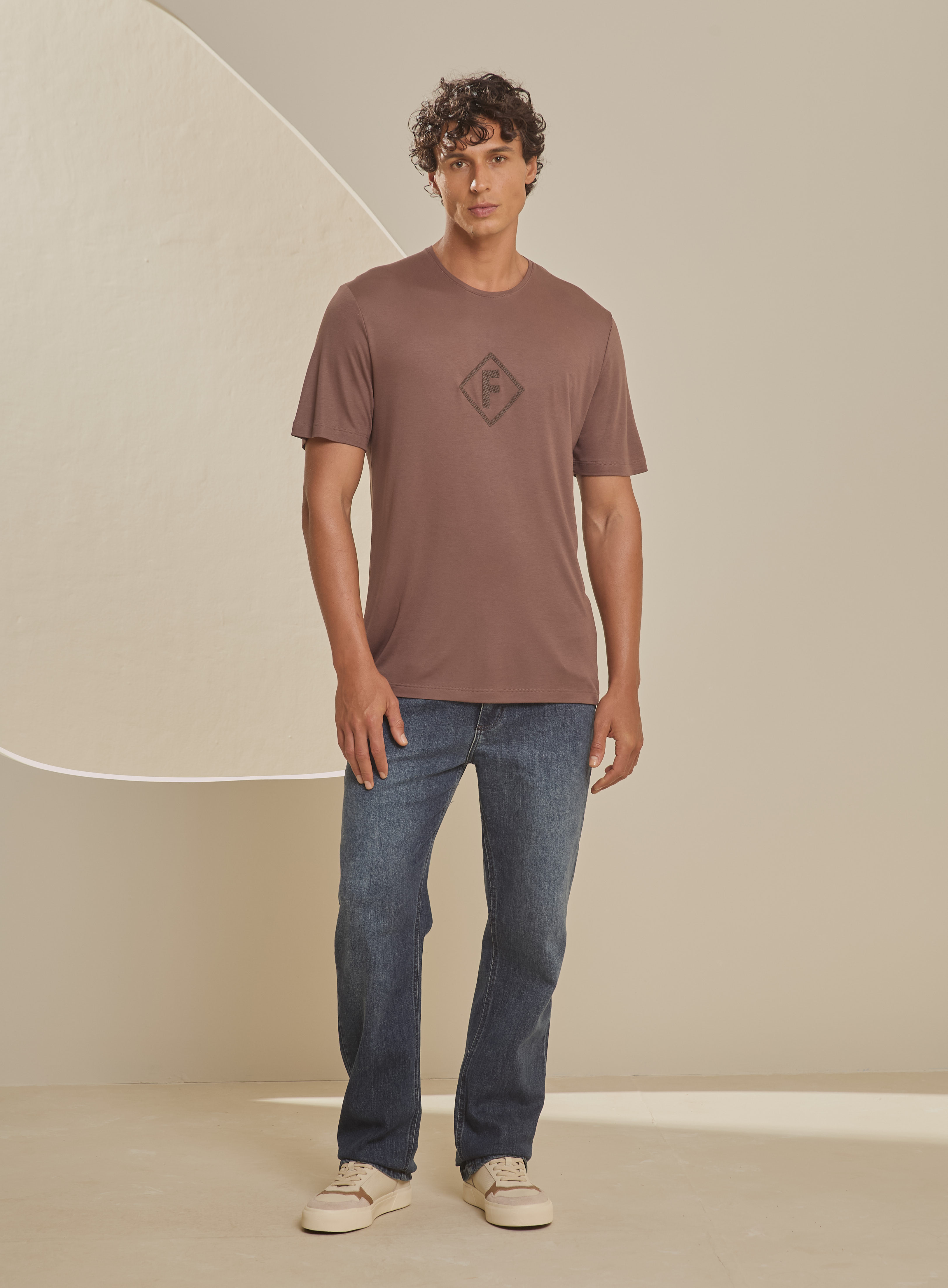 CAMISETA FORUM GG MARROM CASTOR
