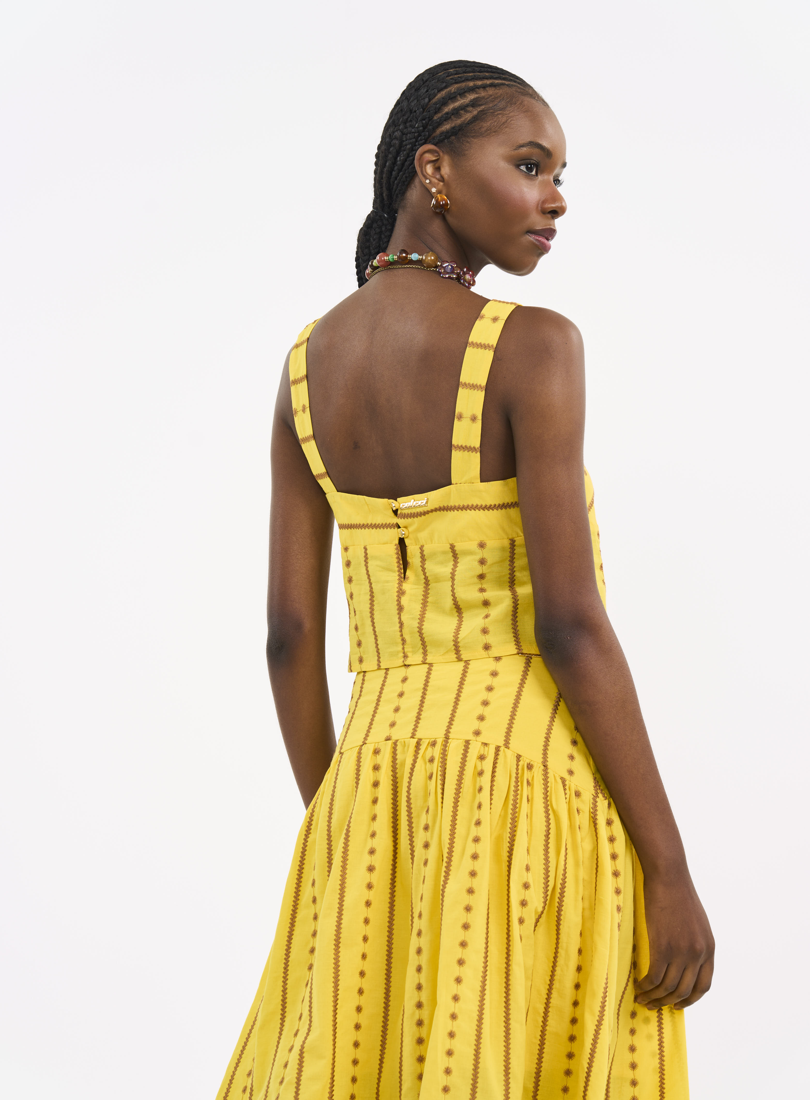 BLUSA BORDADA M AMARELO/MARROM