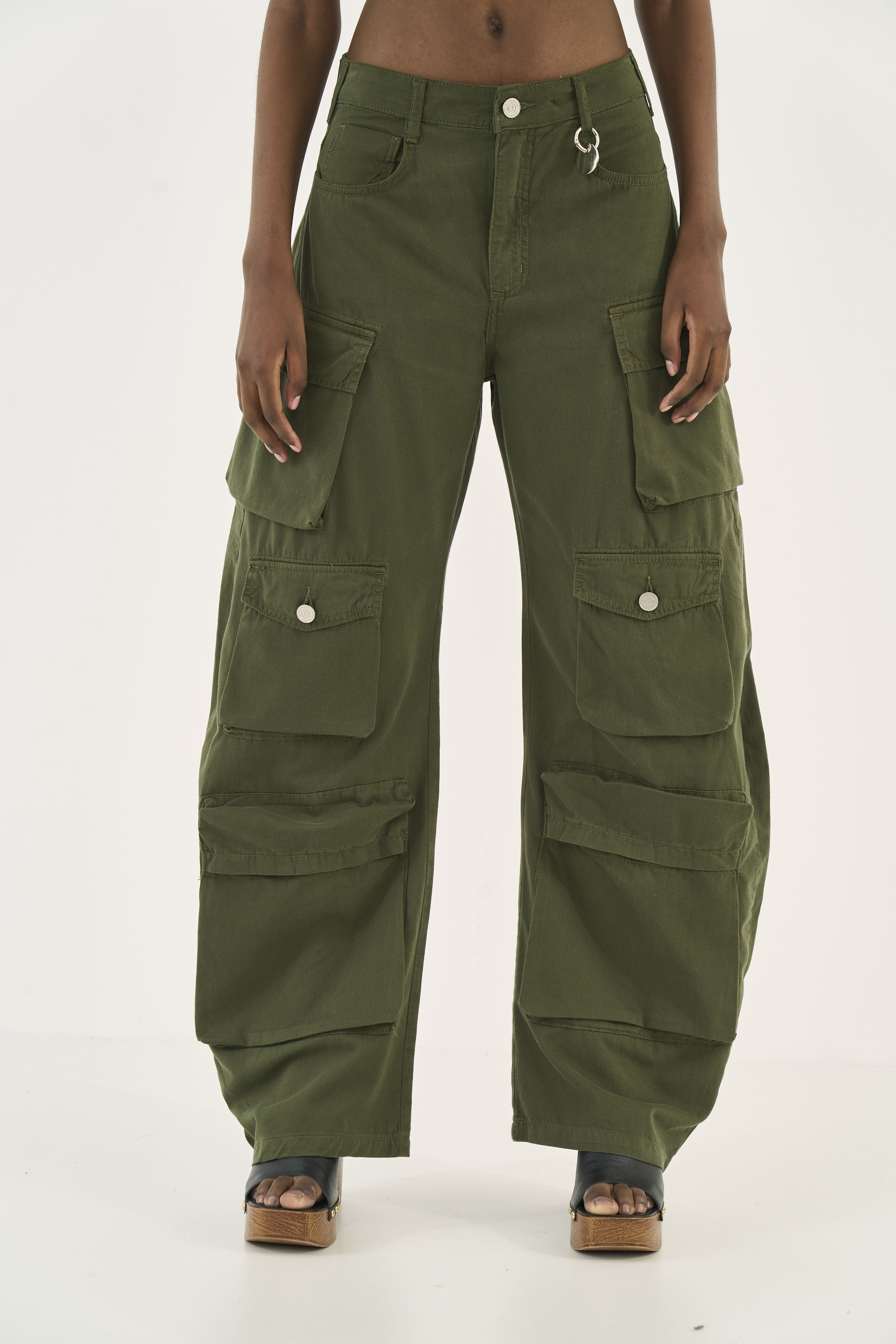 CALÇA SARJA BARCELONA 34 VERDE ÉDEN