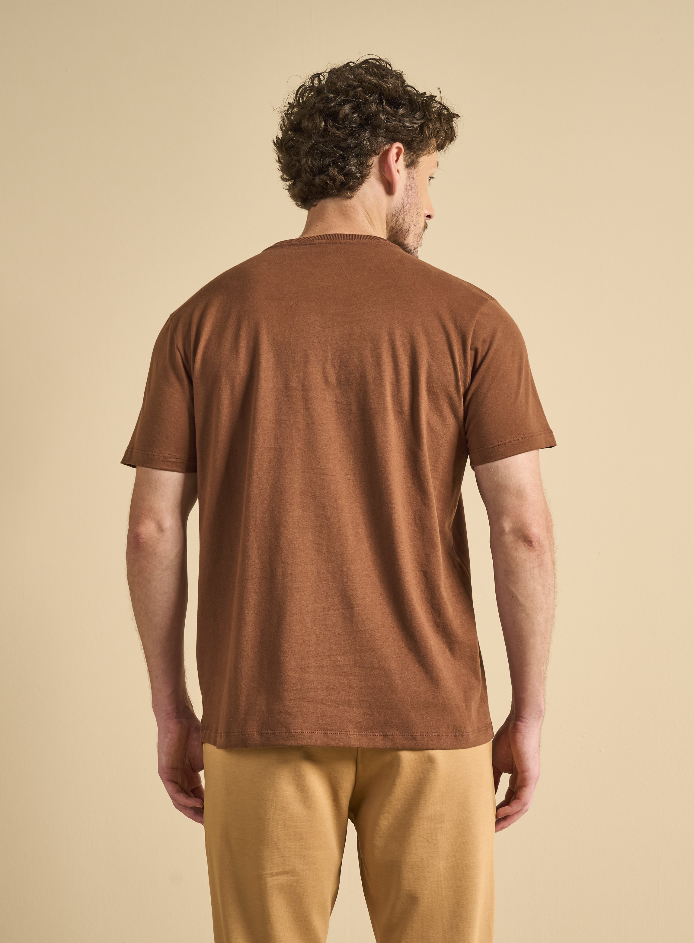 CAMISETA FORUM GG MARROM IMBUIA