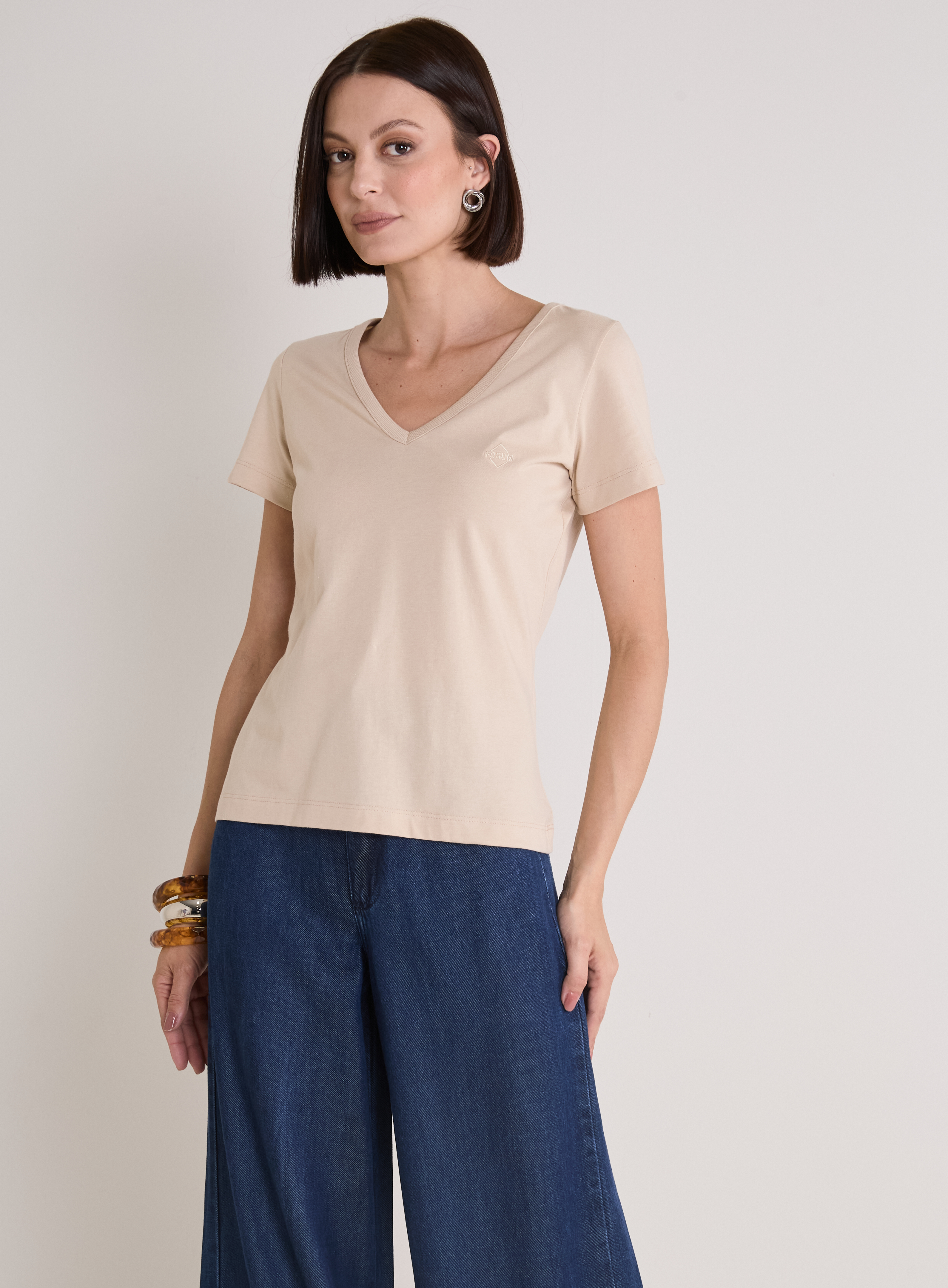 CAMISETA FORUM G MARROM IMBUIA