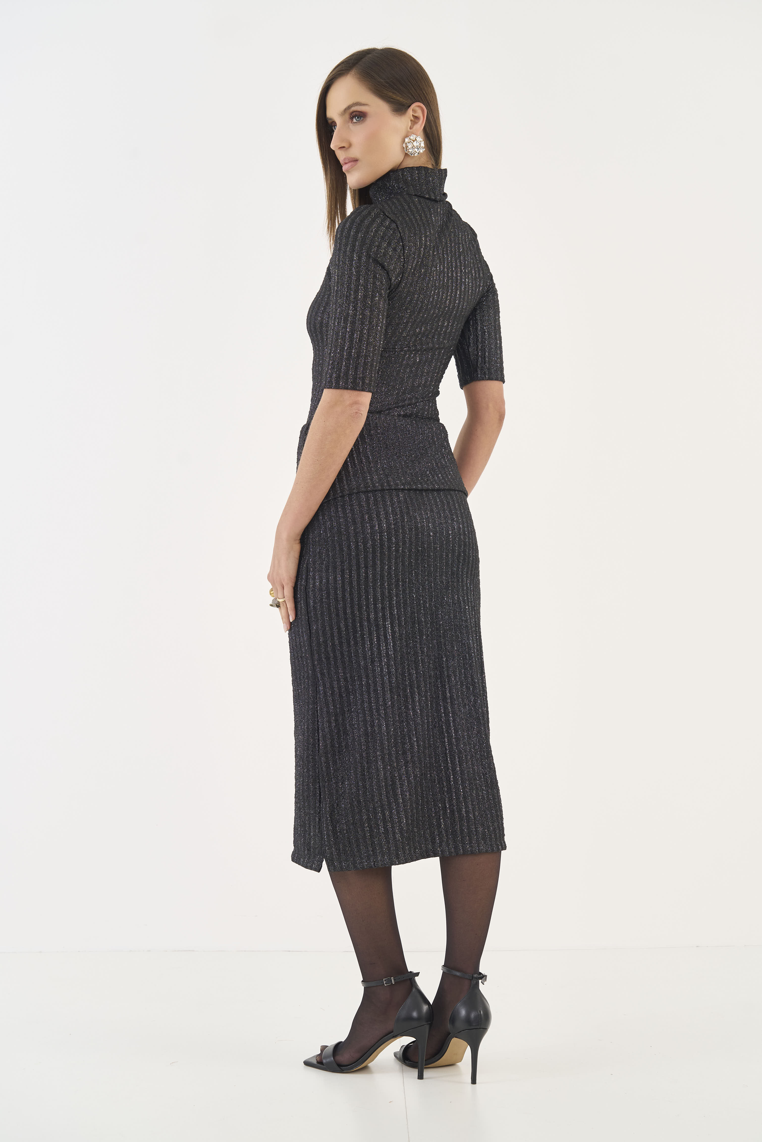 BLUSA METALIZADA PP PRETO/PRATA