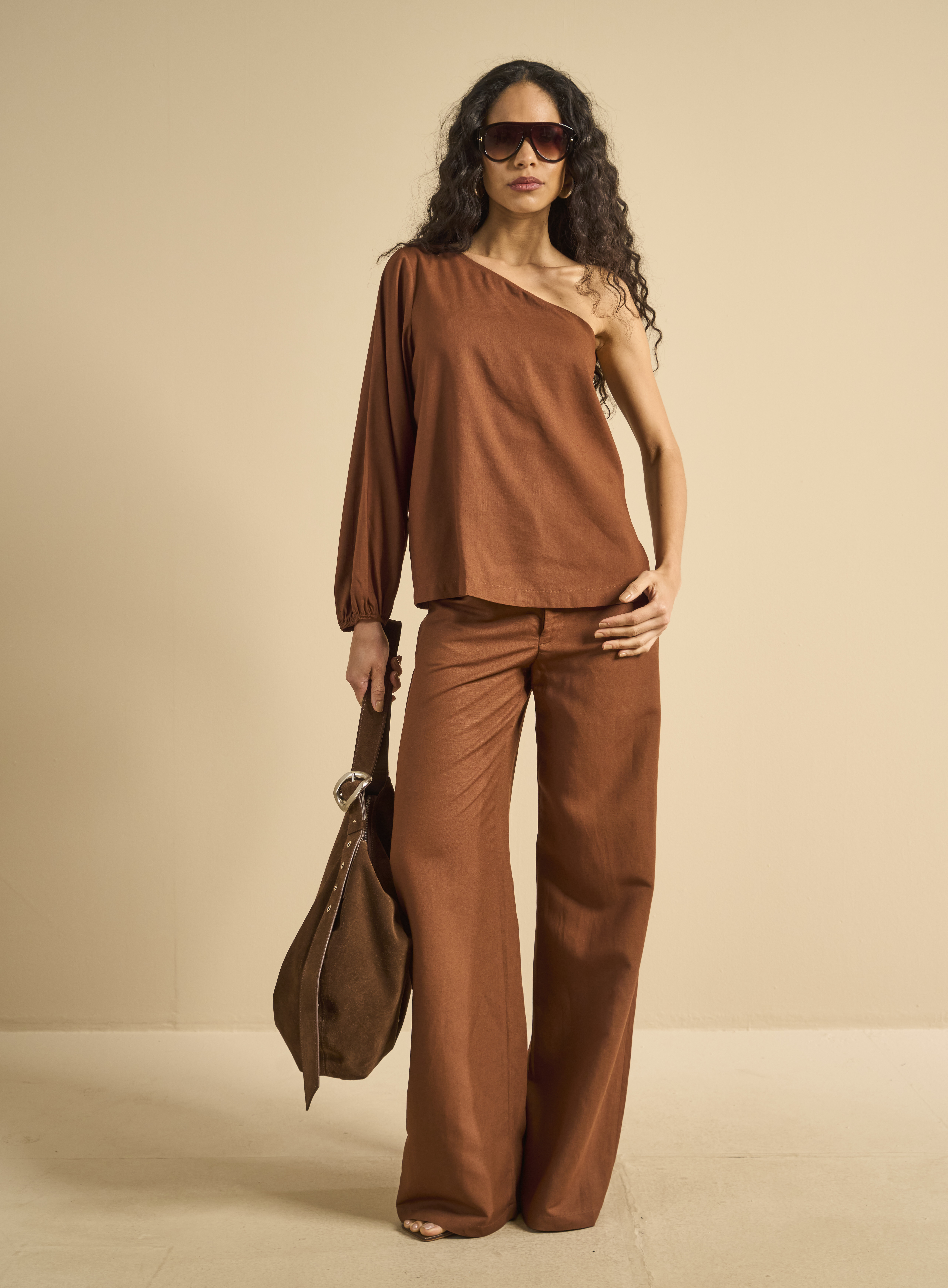 CALÇA LINHO G MARROM IMBUIA