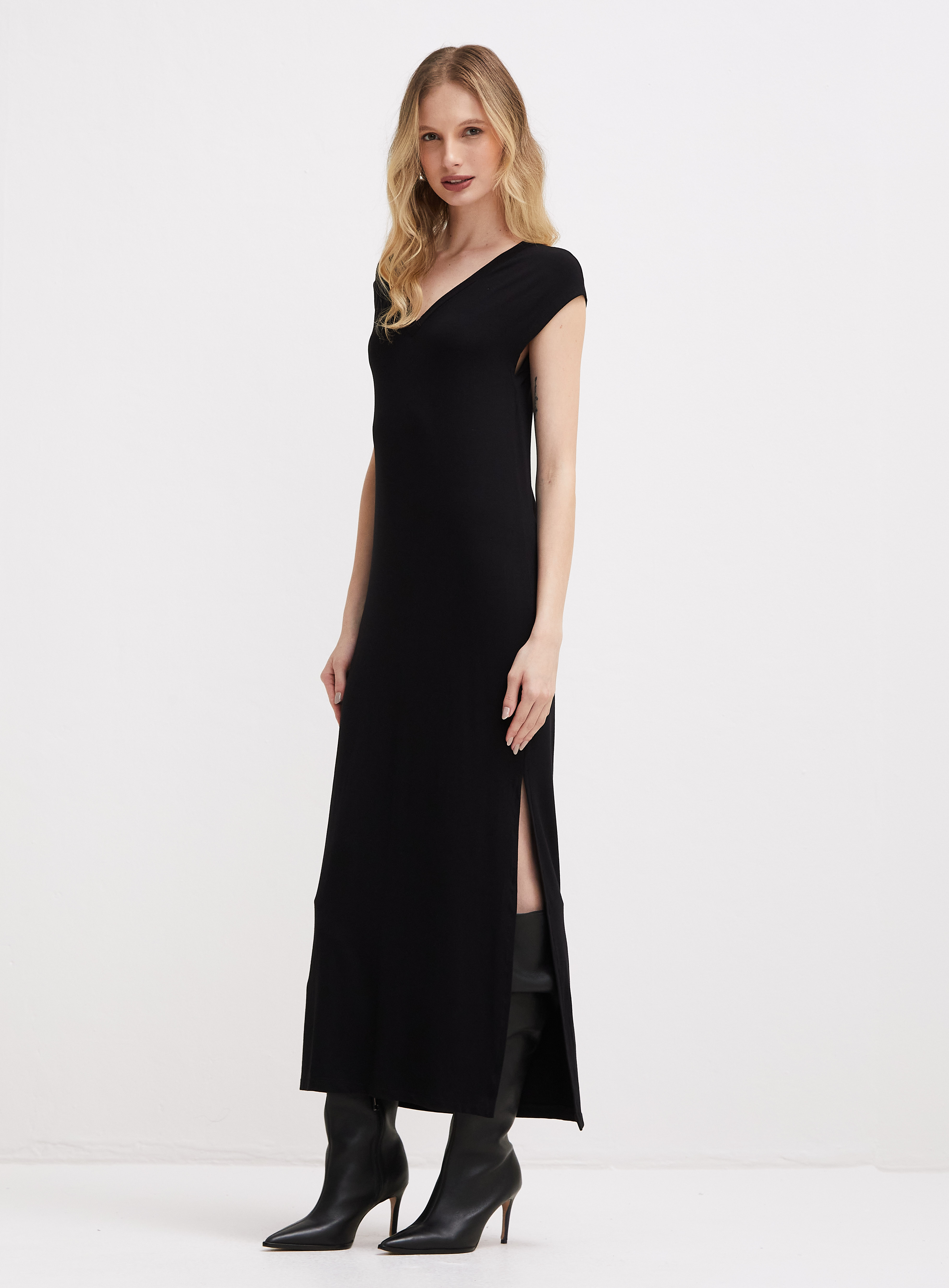 VESTIDO FORUM P PRETO