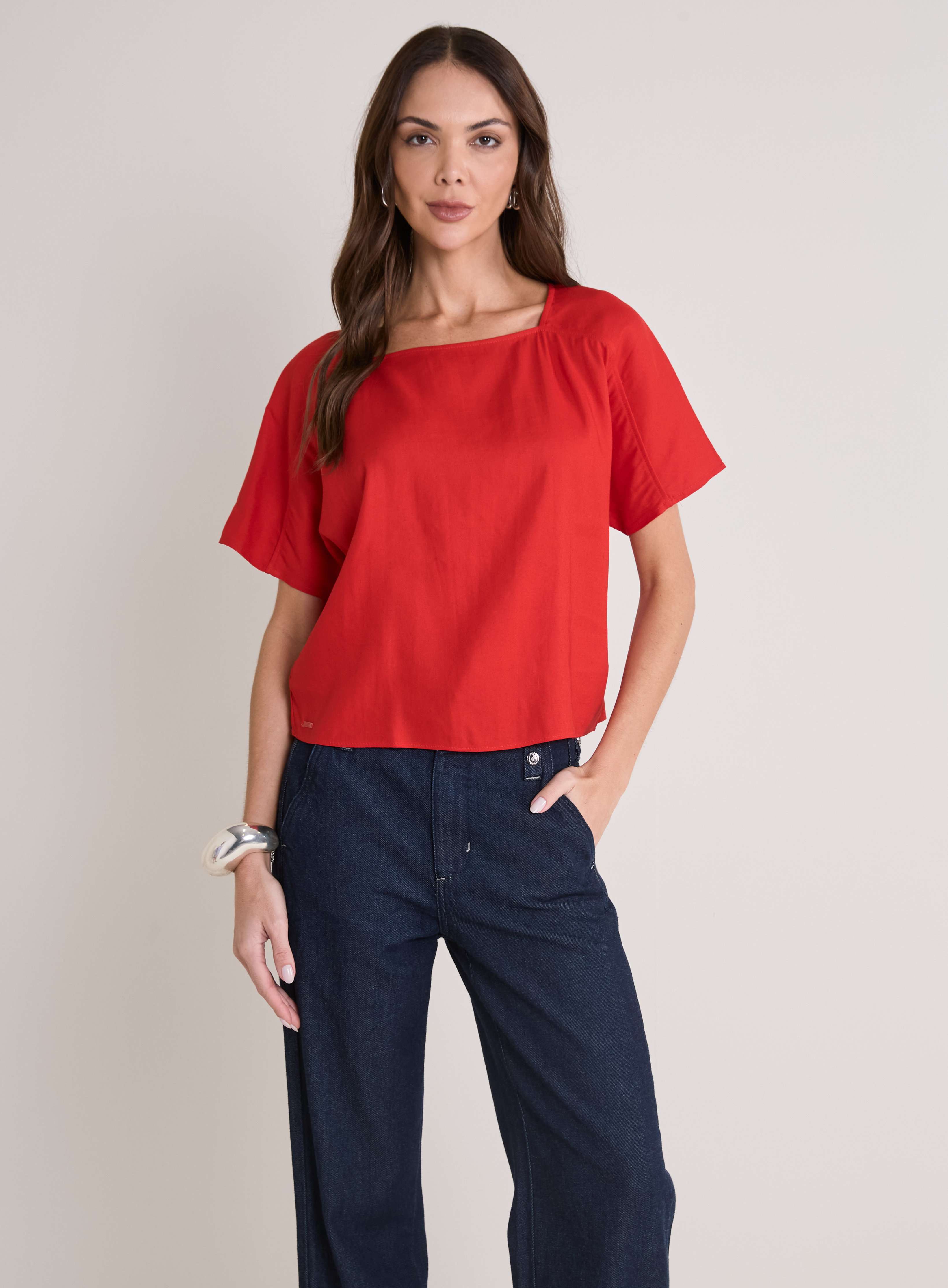 CAMISETA LINHO G MARROM IMBUIA