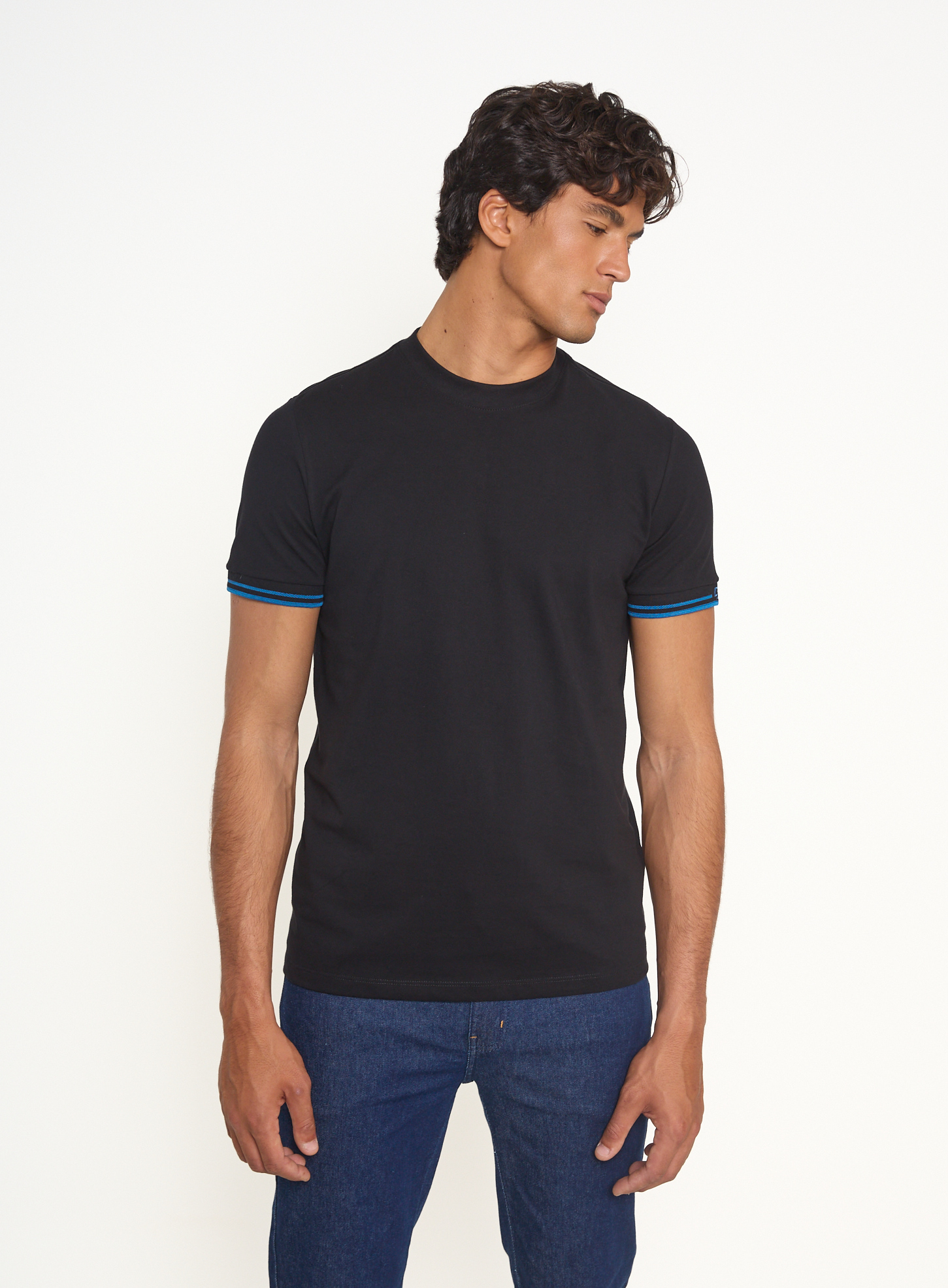 CAMISETA COLCCI G PRETO