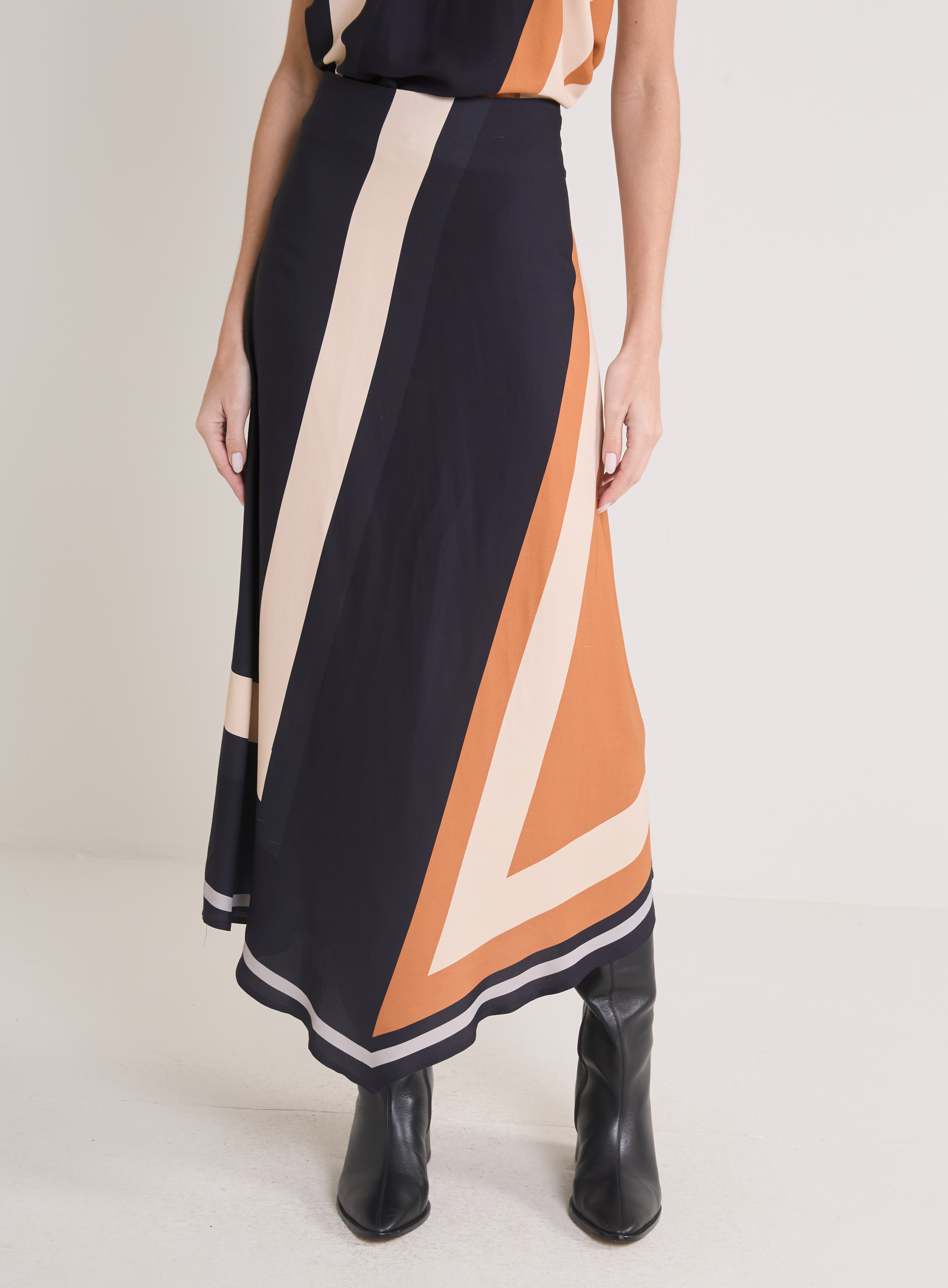 SAIA ESTAMPADA G BAUHAUS