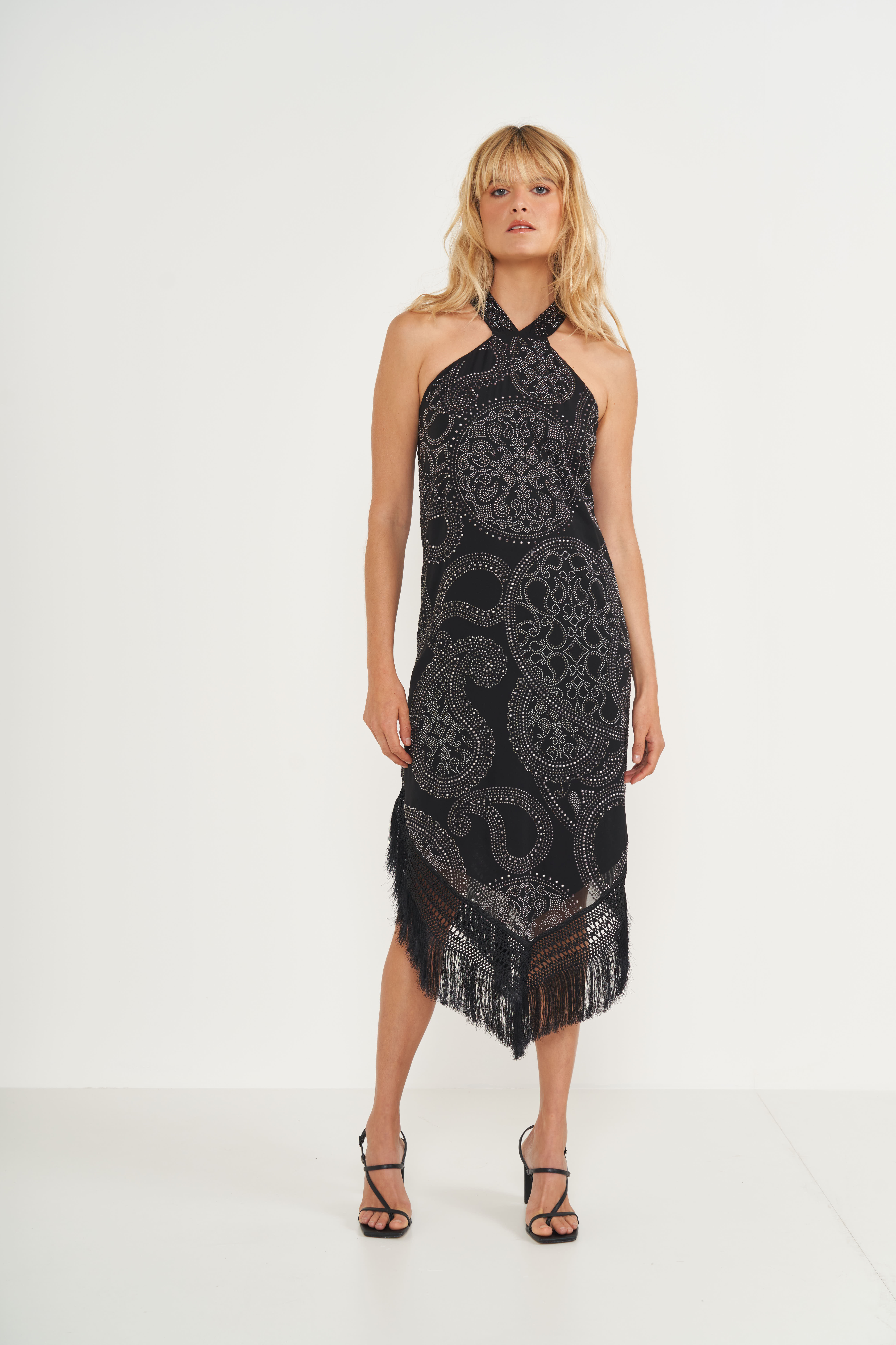 VESTIDO COM APLICAÇÃO G PRETO