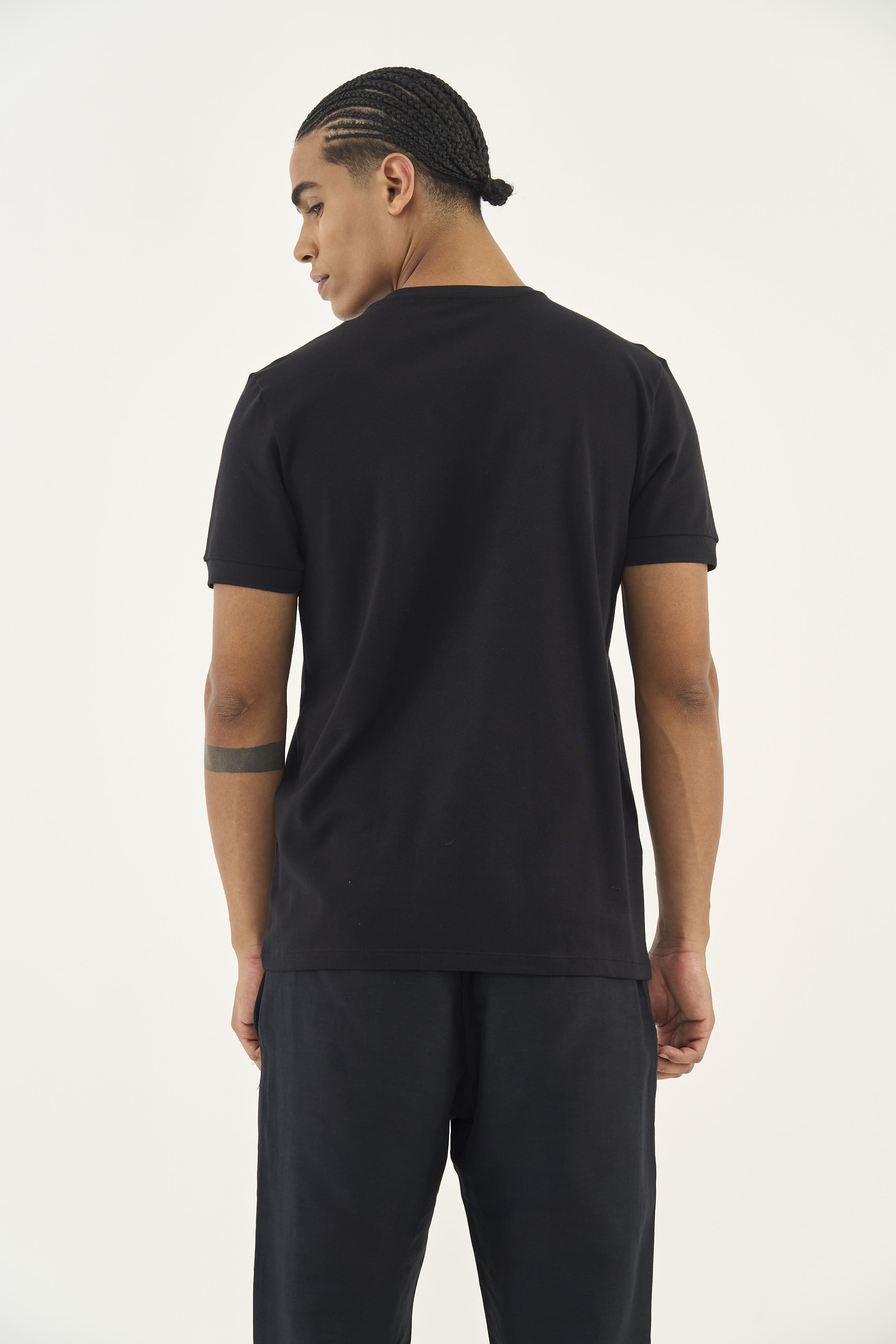CAMISETA COLCCI G PRETO