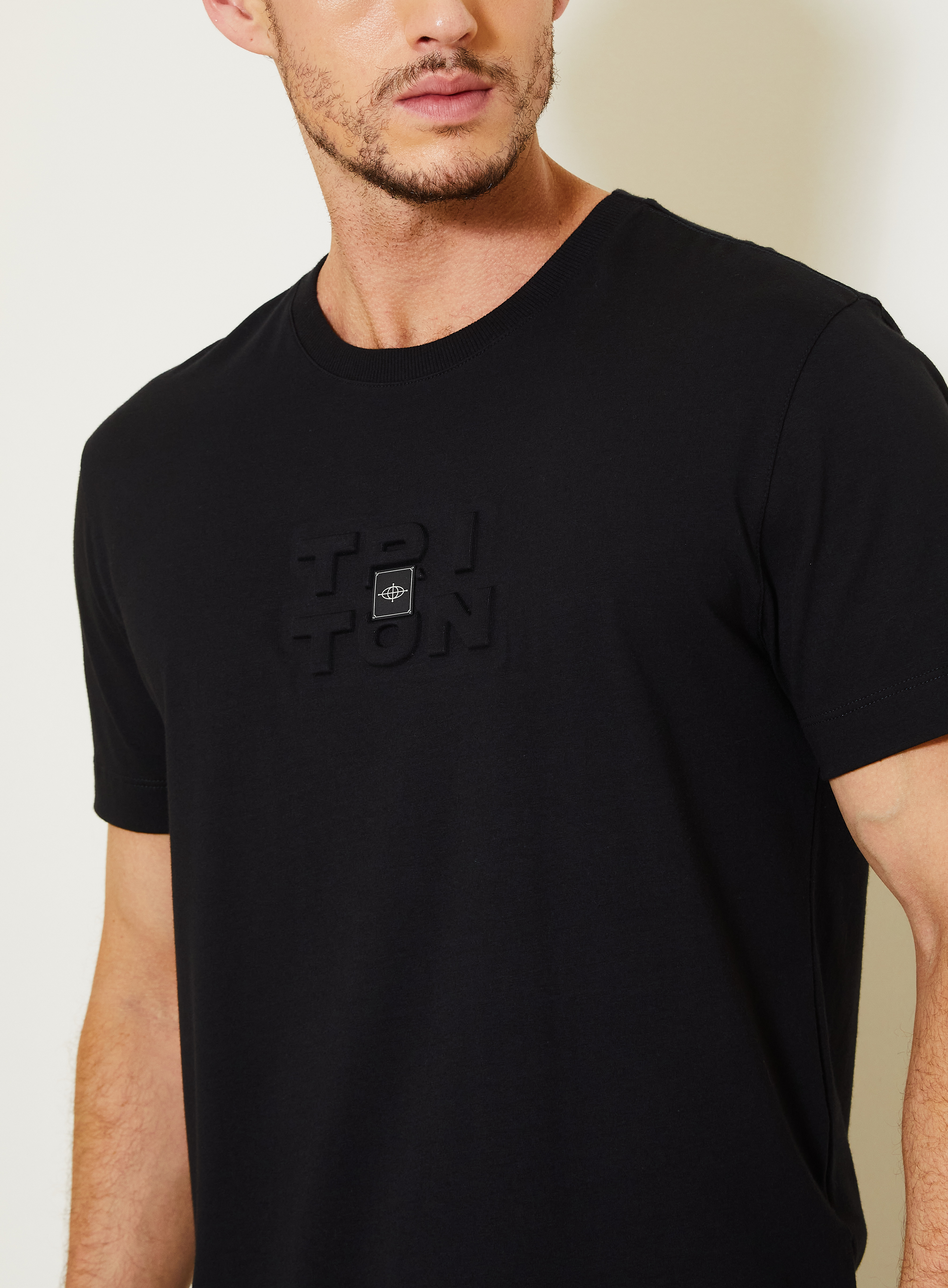 CAMISETA TRITON G PRETO