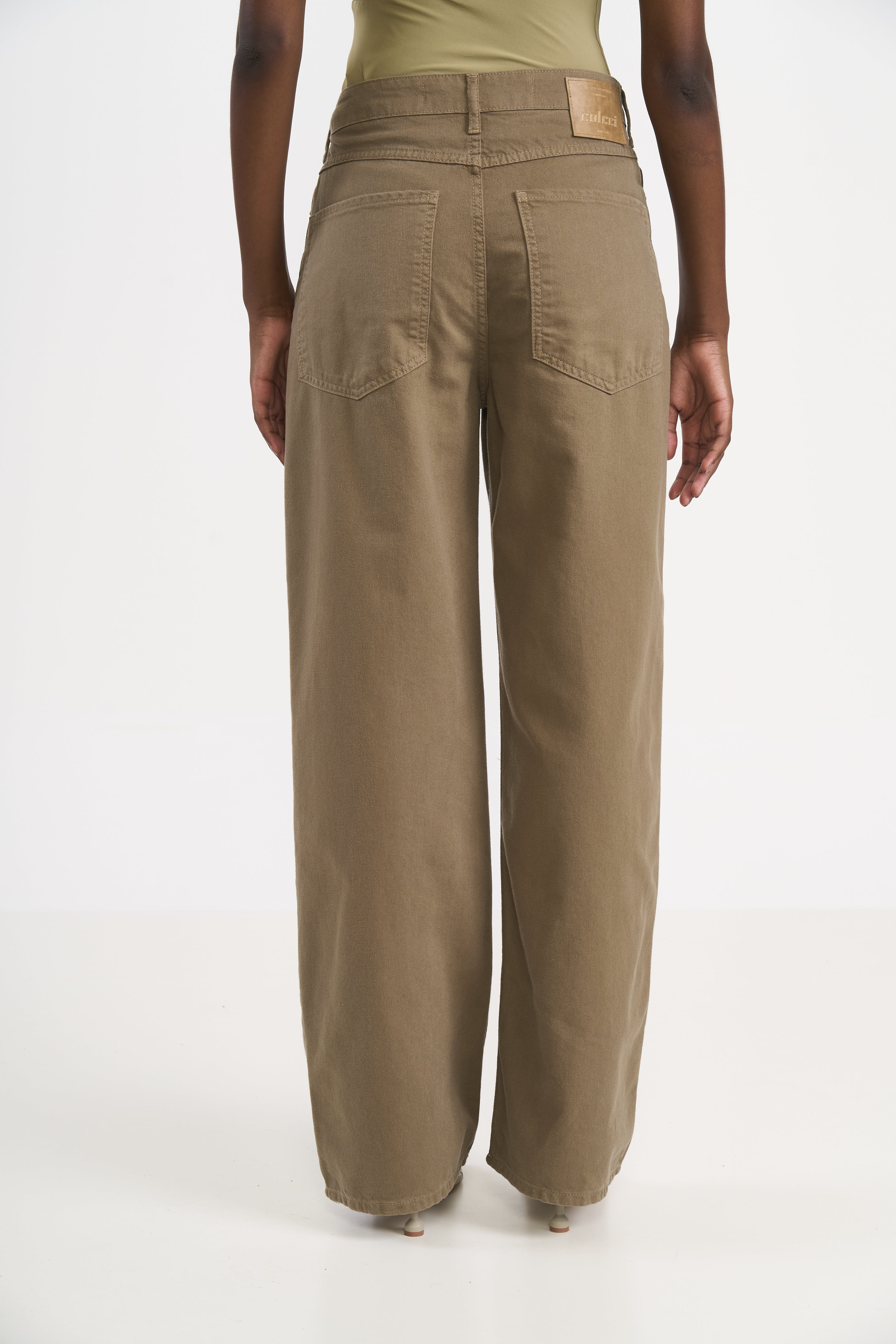 CALÇA SARJA BRUNA LOW 42 BEGE MISK