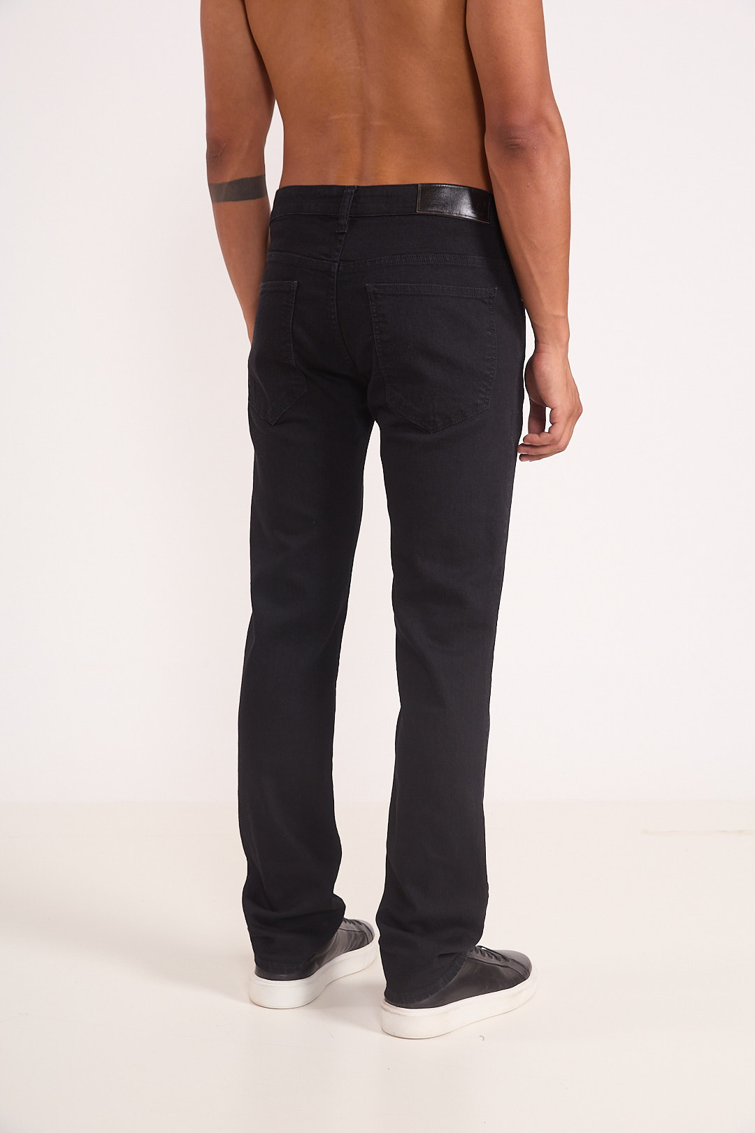 CALÇA JEANS ALEX 44 IND.PRETO