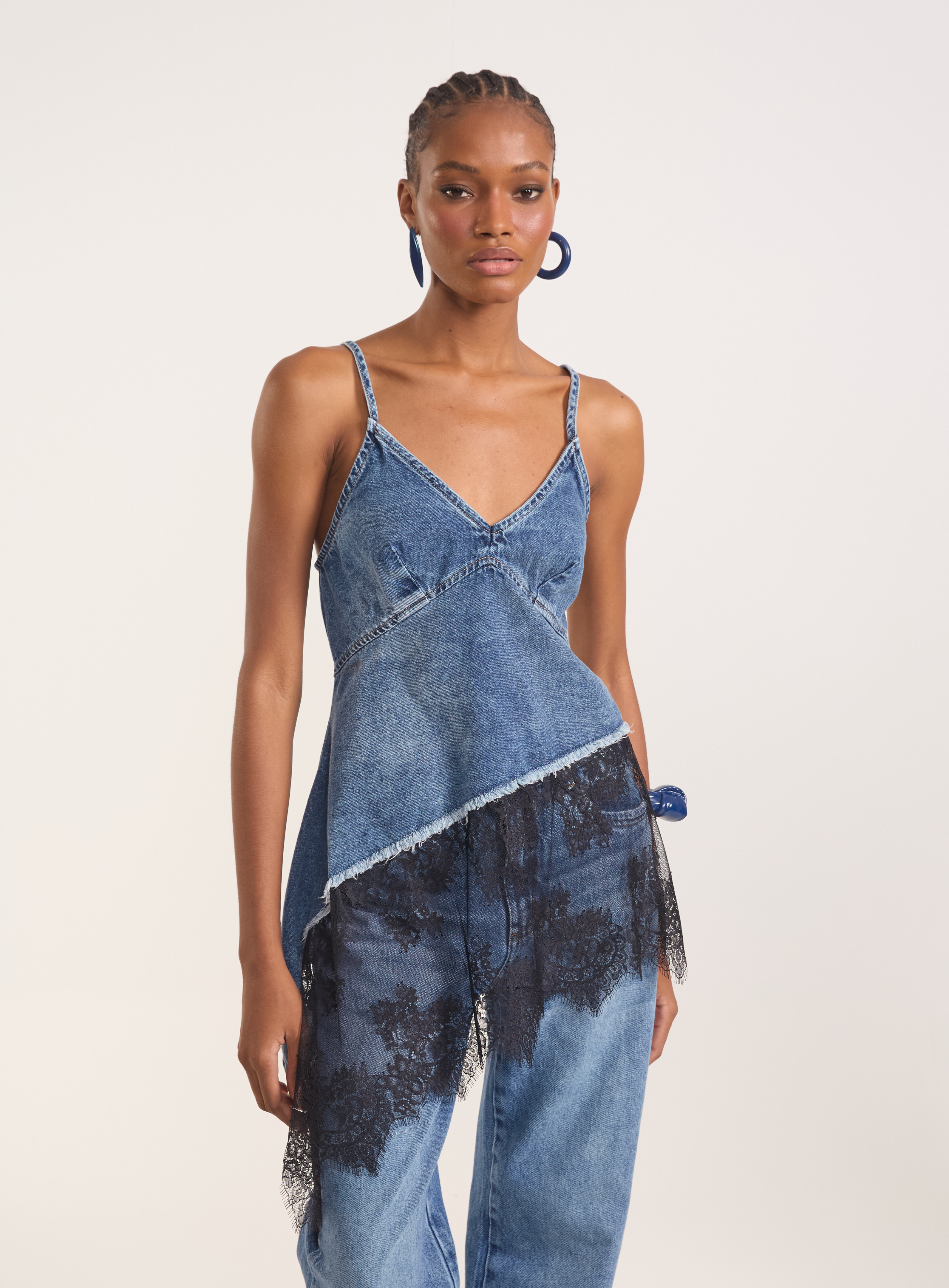 BLUSA JEANS COM RENDA M INDIGO