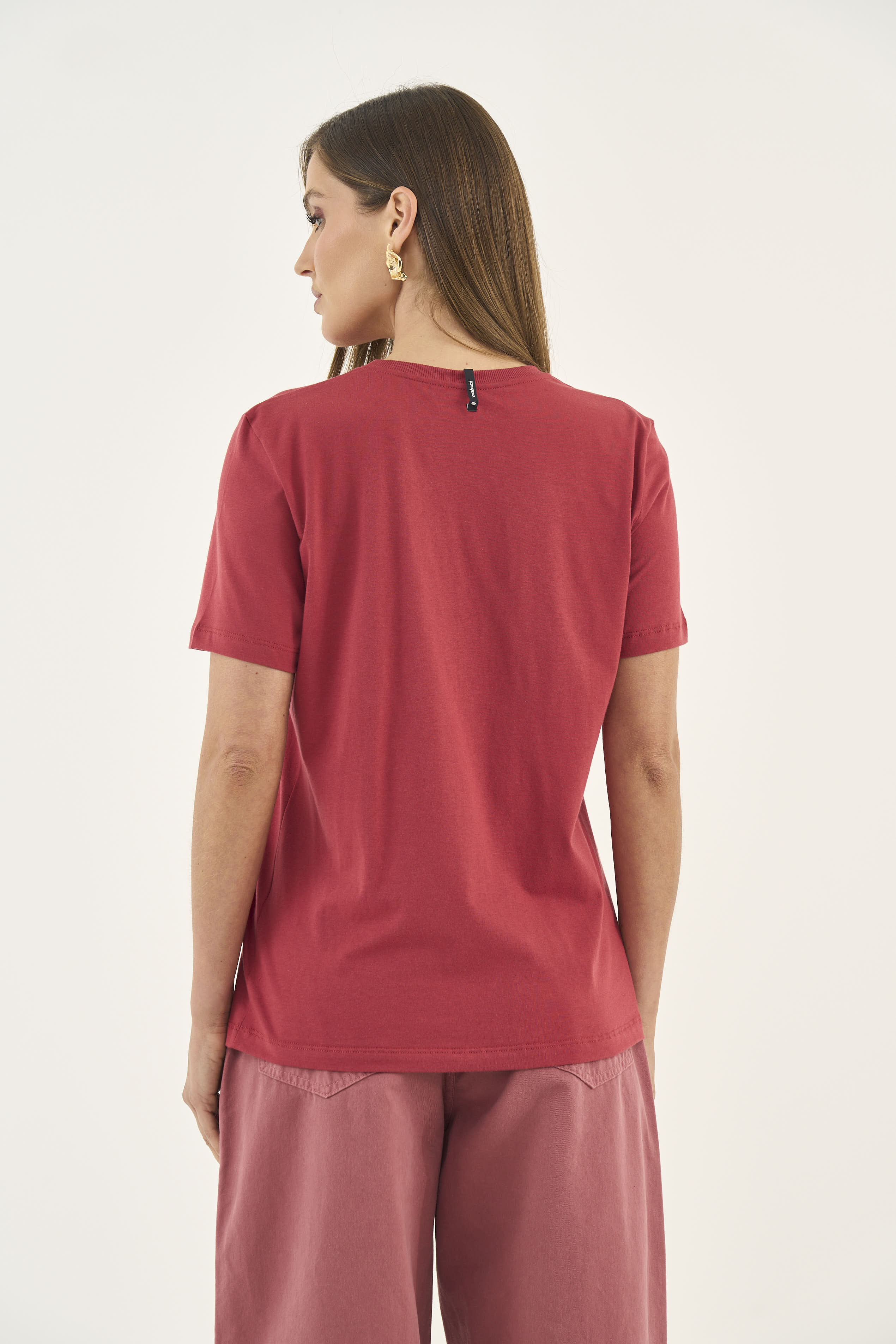 CAMISETA COM APLICAÇÃO P PRETO