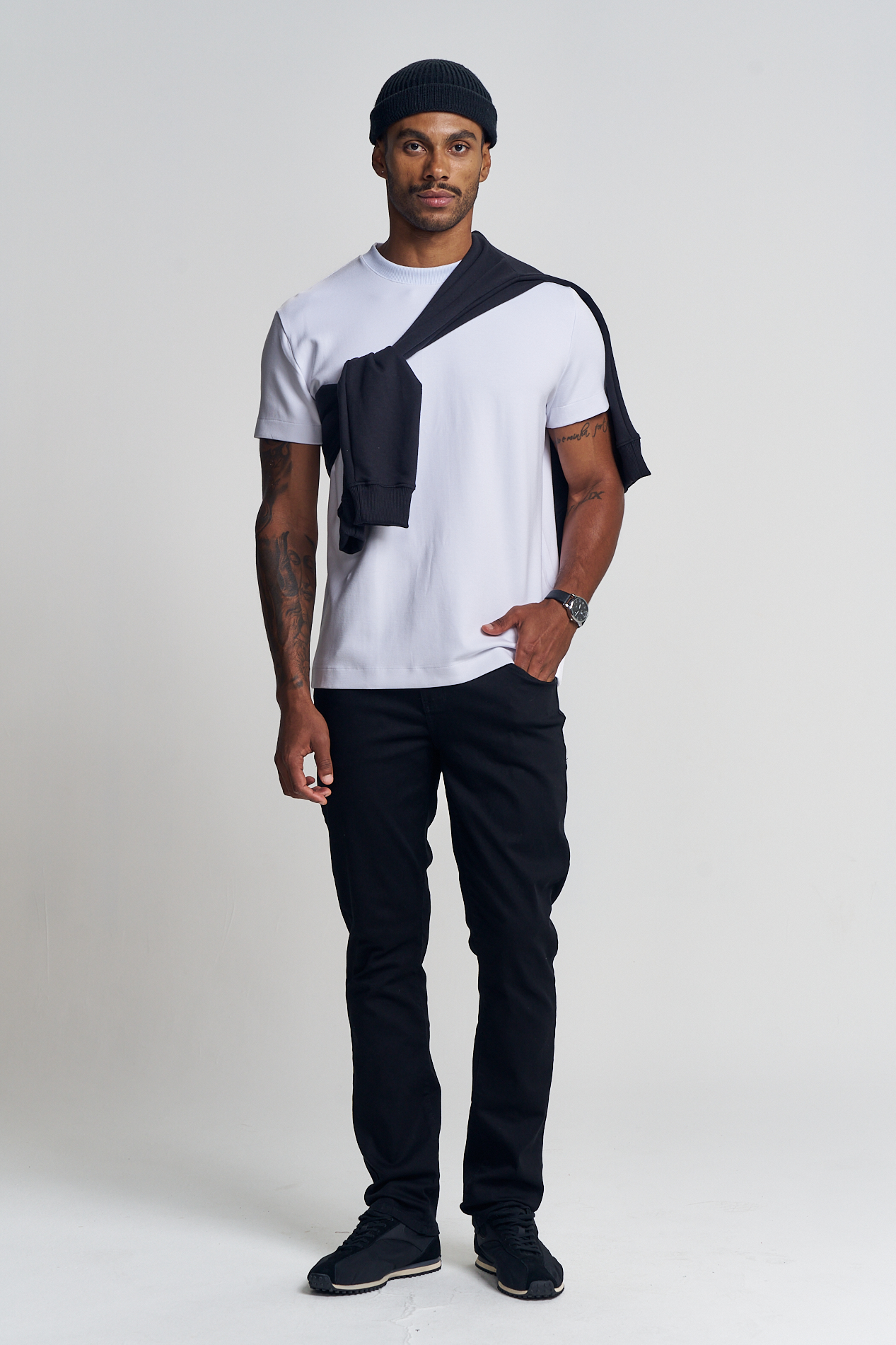 CALÇA JEANS GILSON SLIM 42 IND.PRETO