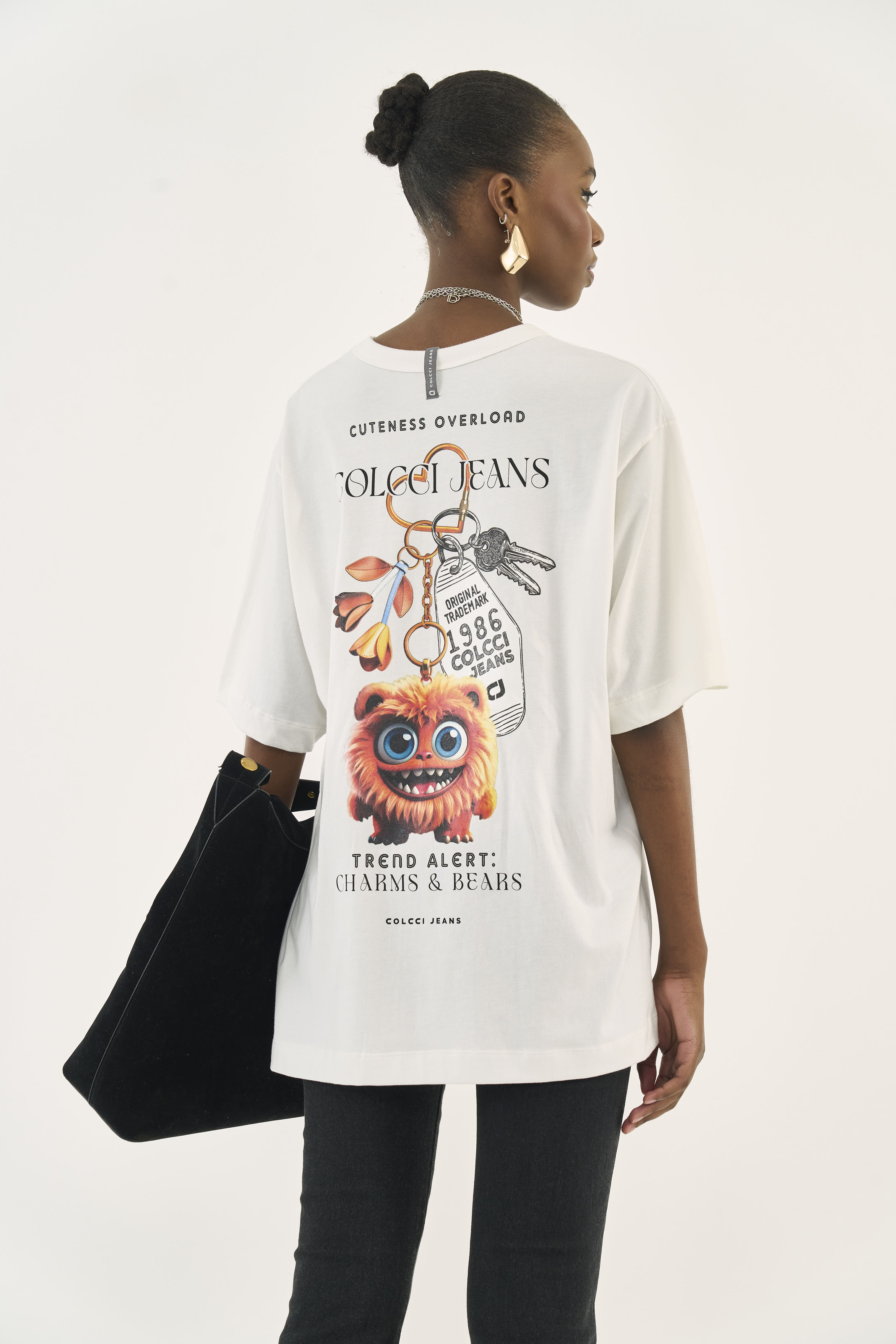 CAMISETA ESTAMPADA PP OFF SHELL