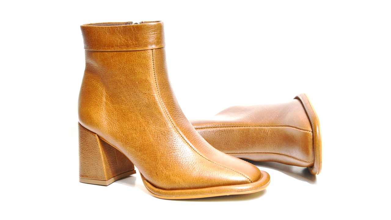 BOTA  SALTO BLOCO COLCCI ANKLE FEM 39 MARROM EVERM