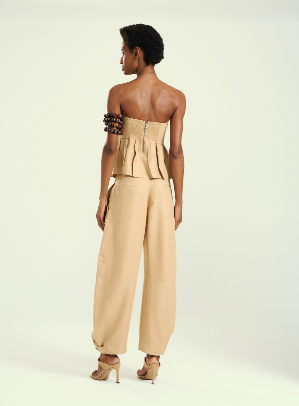 CONJUNTO BLUSA E CALÇA LINHO G BEGE ANDIROBA