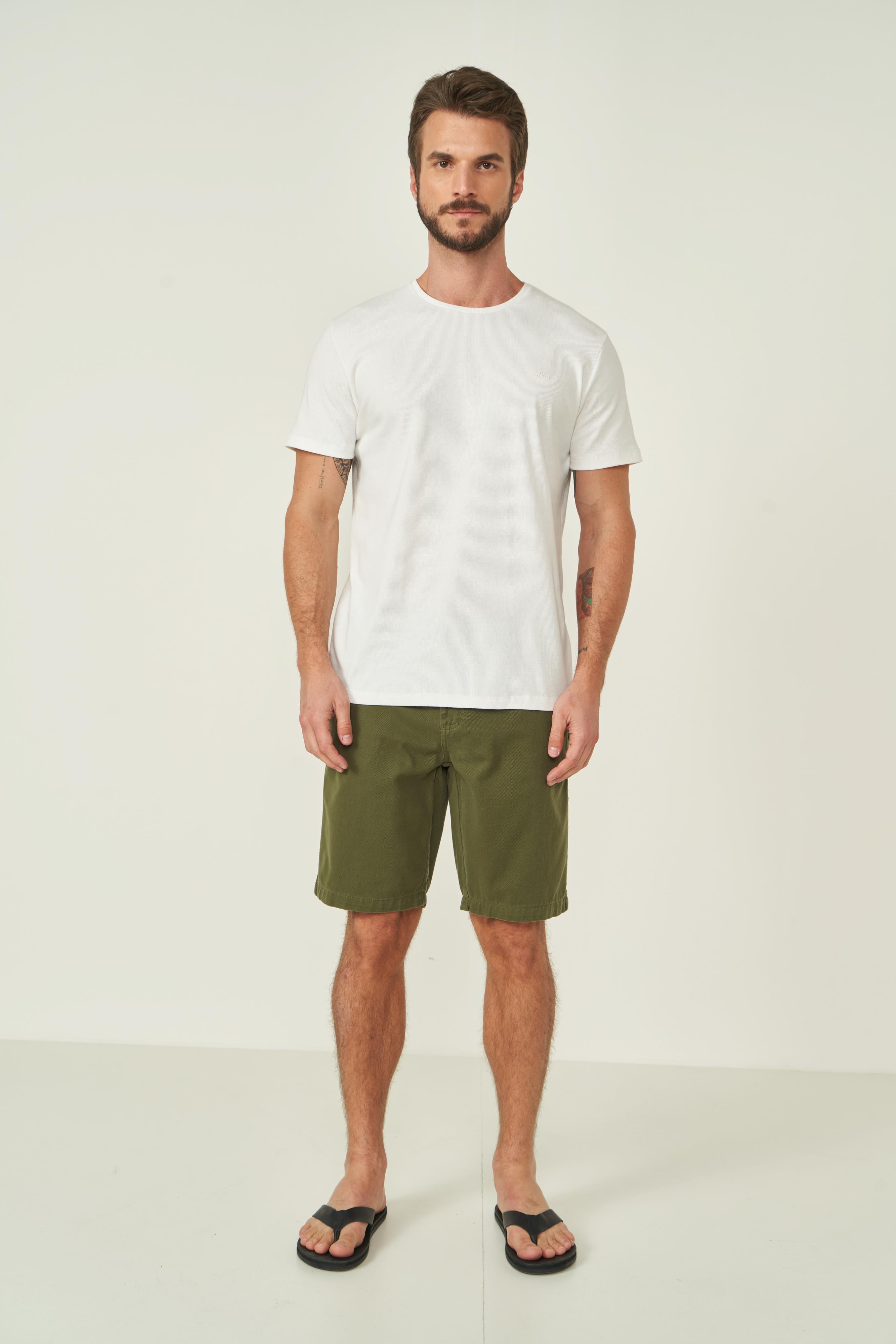 BERMUDA SARJA DAVI 40 VERDE MANJERICAO