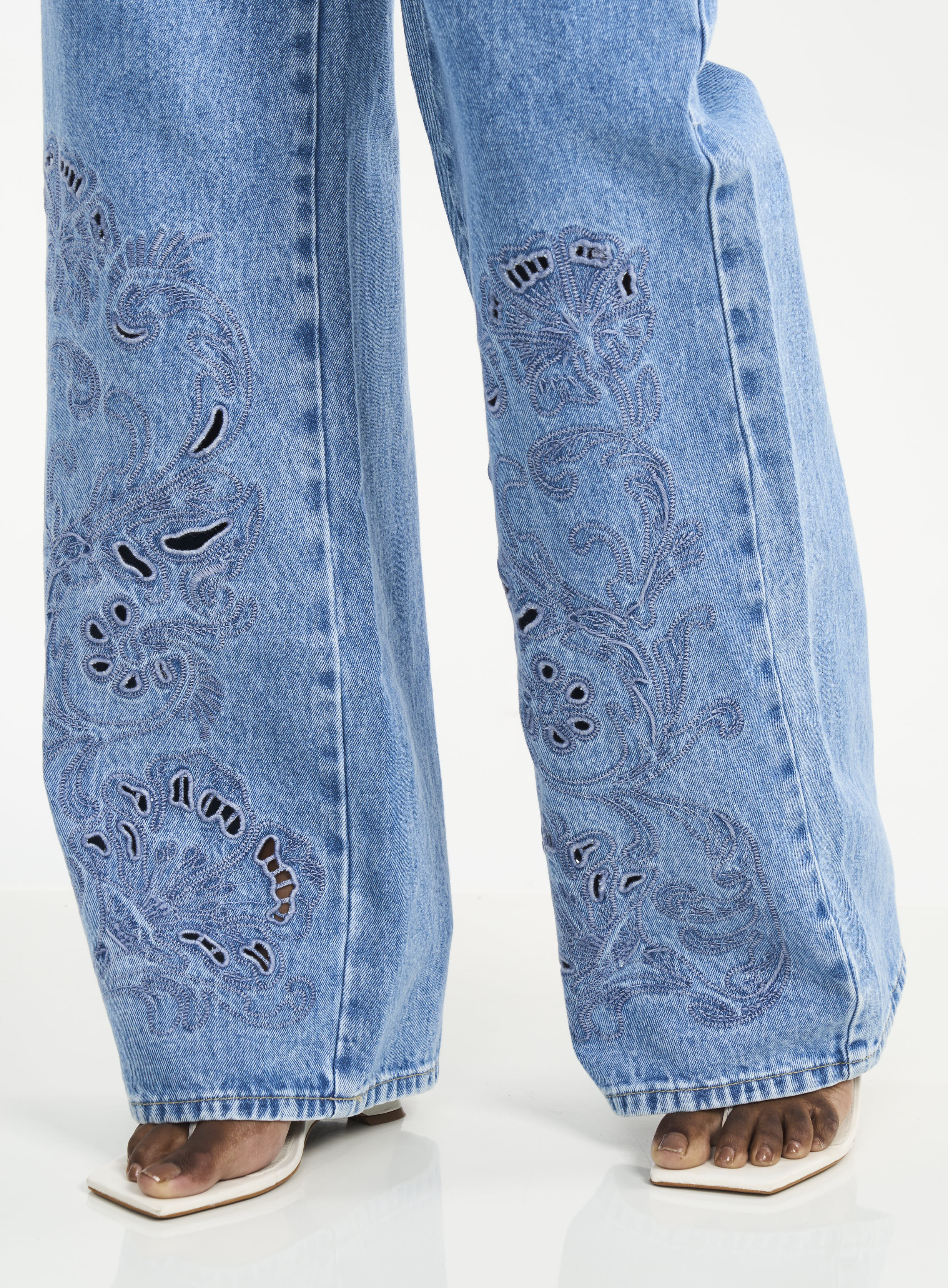 CALÇA JEANS JULIETTE BORDADA 36 INDIGO