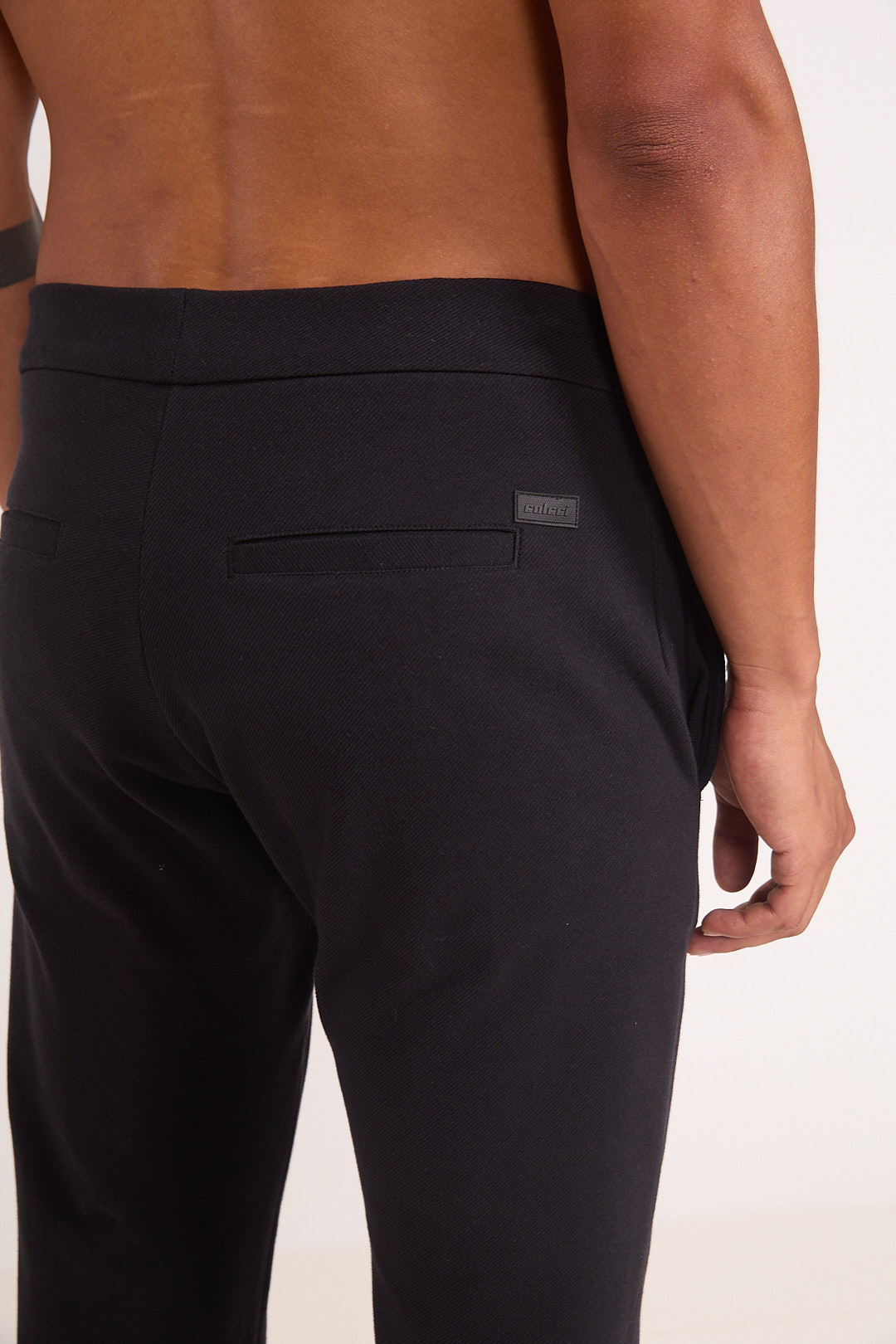 CALÇA COLCCI GG PRETO