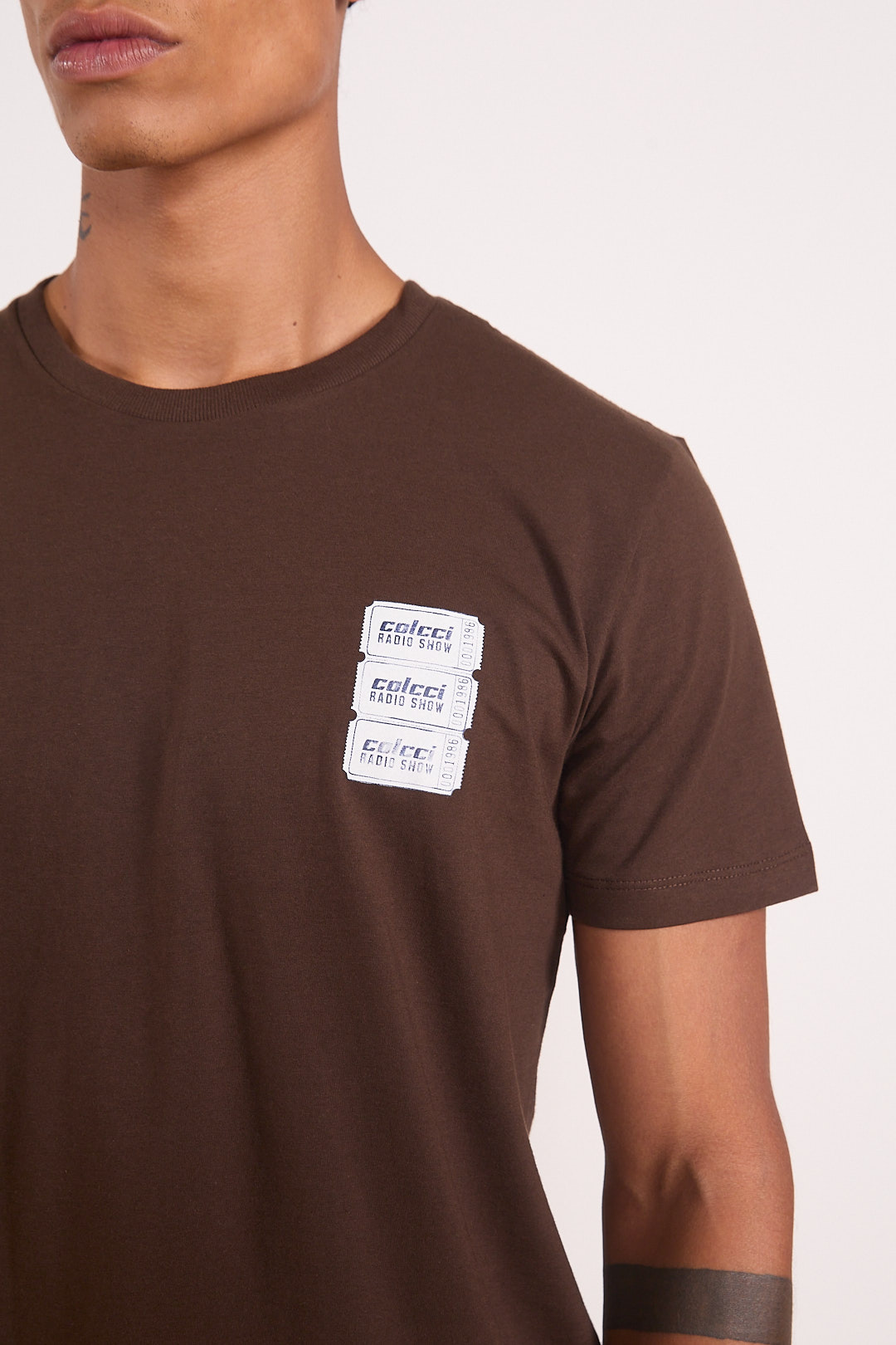 CAMISETA COLCCI G BEGE SAND CASTL