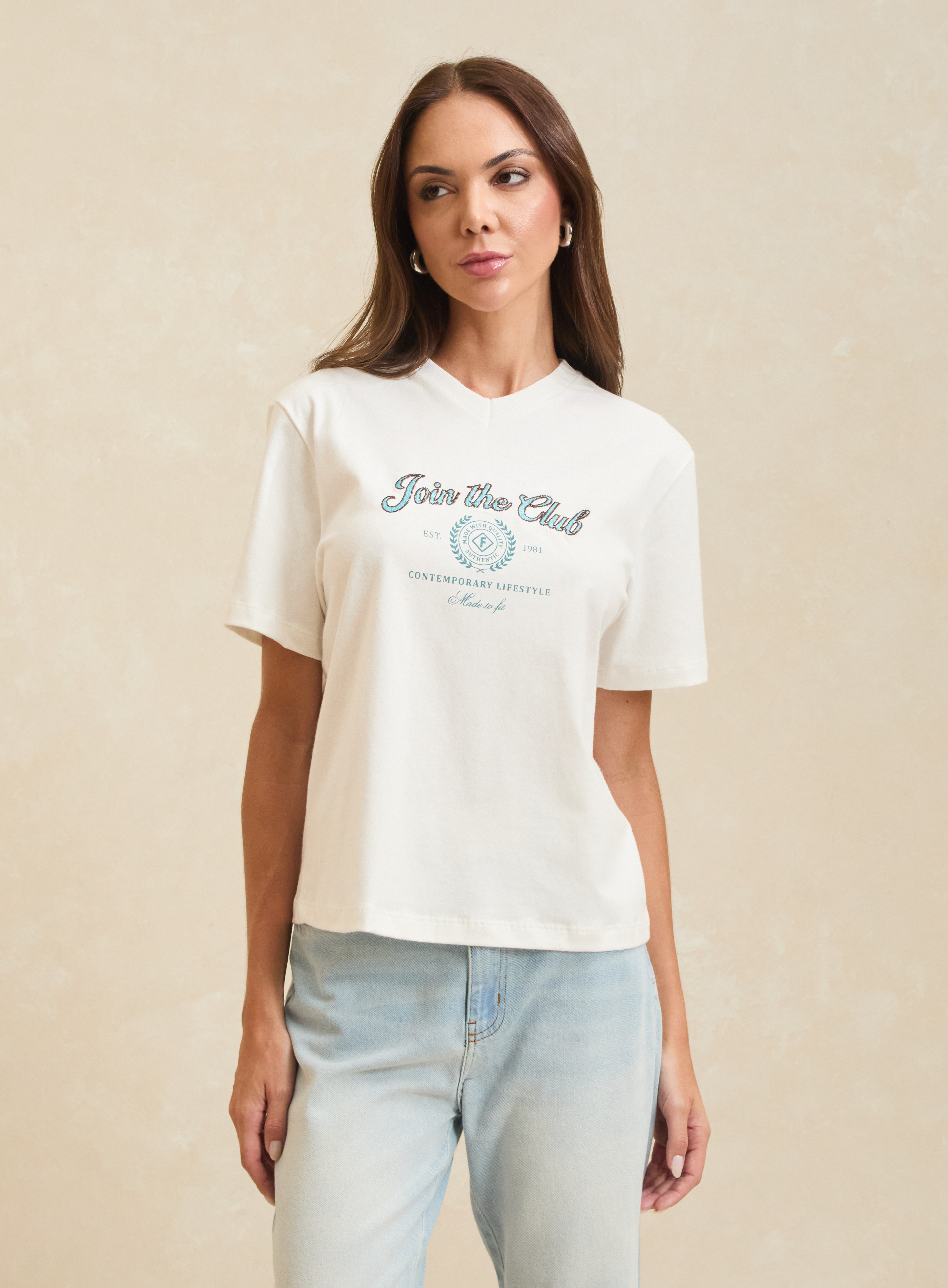 CAMISETA ESTAMPADA E BORDADA G OFF SHELL