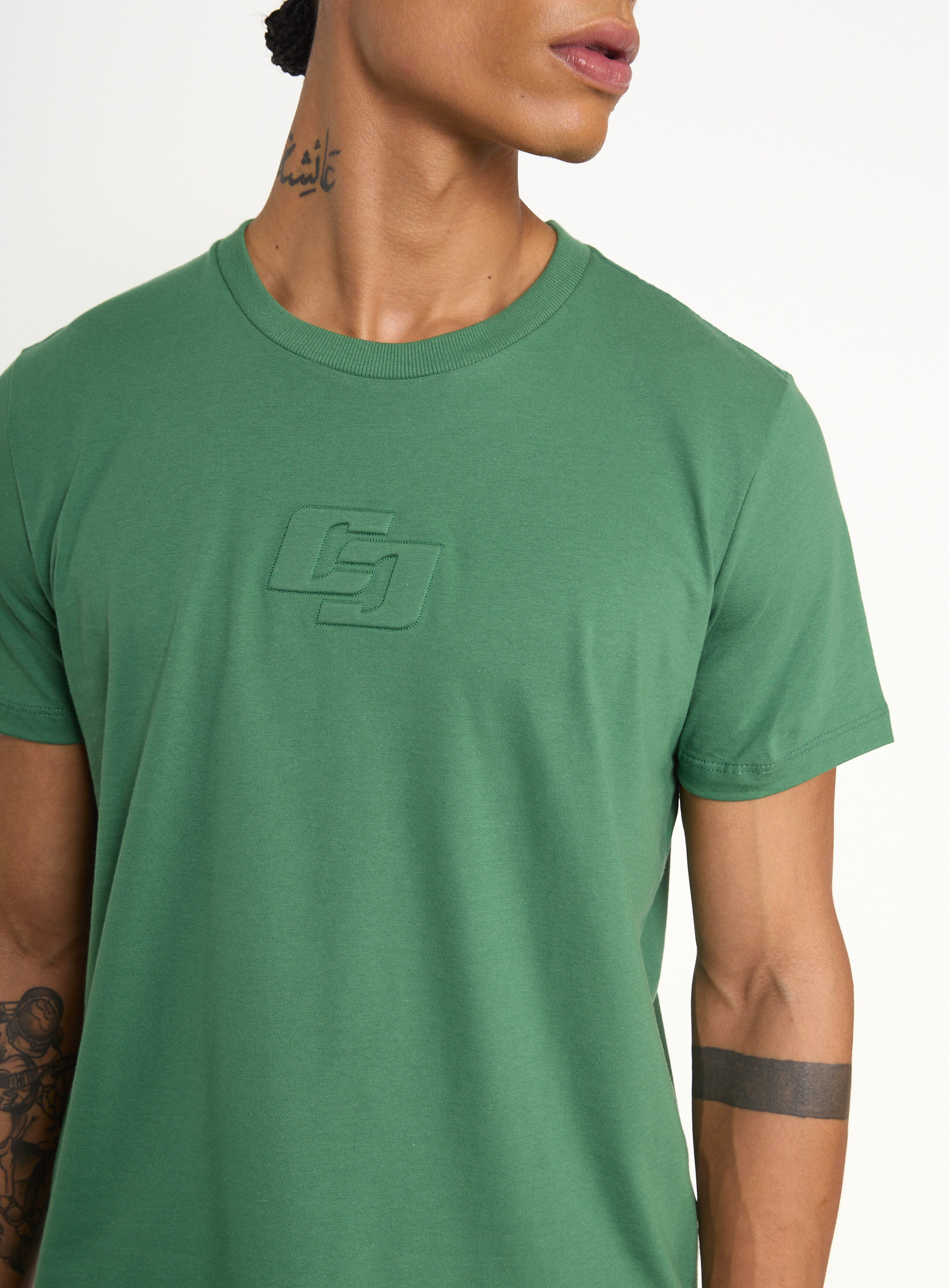 CAMISETA COLCCI GG VERDE HORTO
