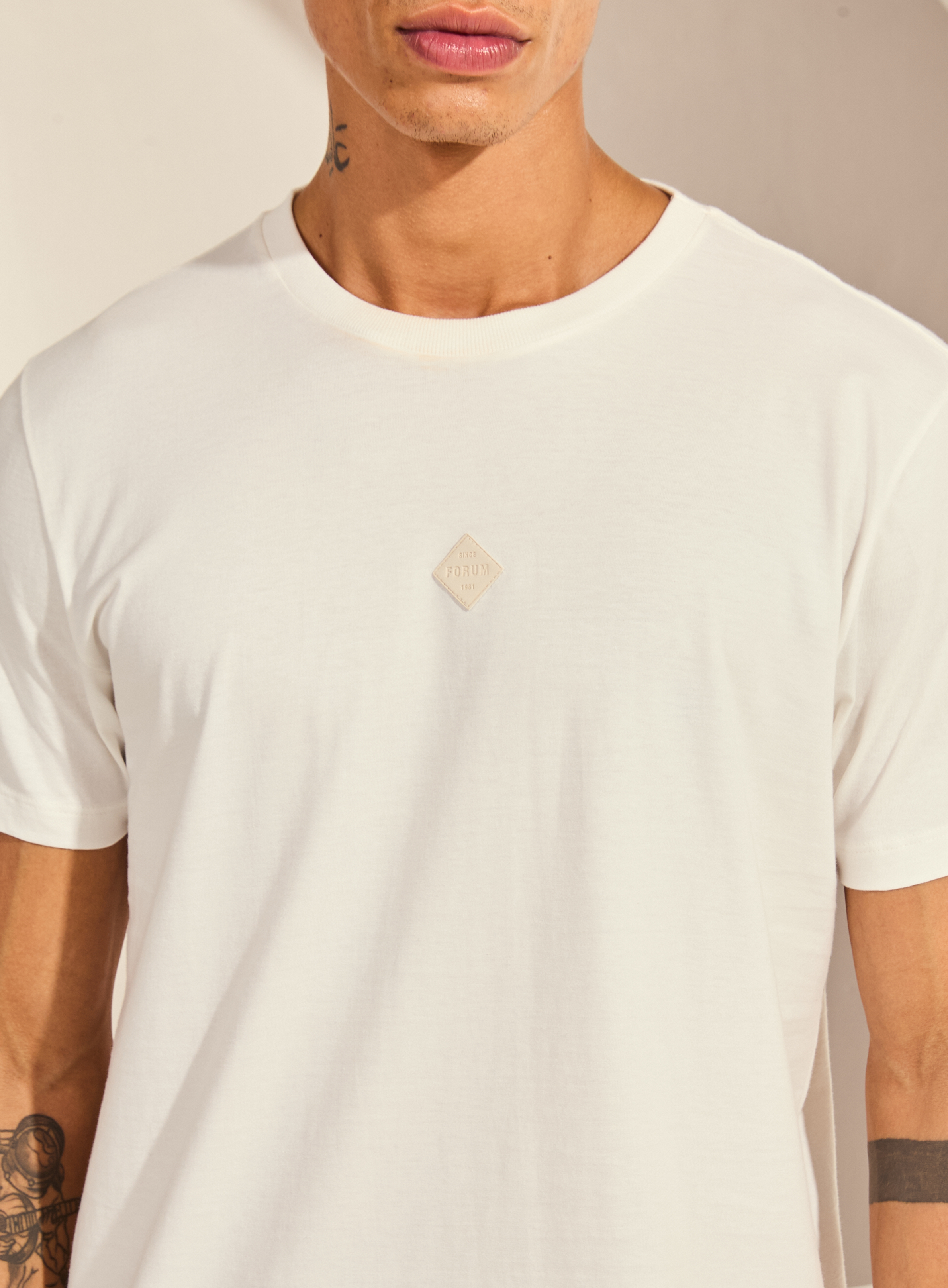 CAMISETA FORUM GG OFF SHELL