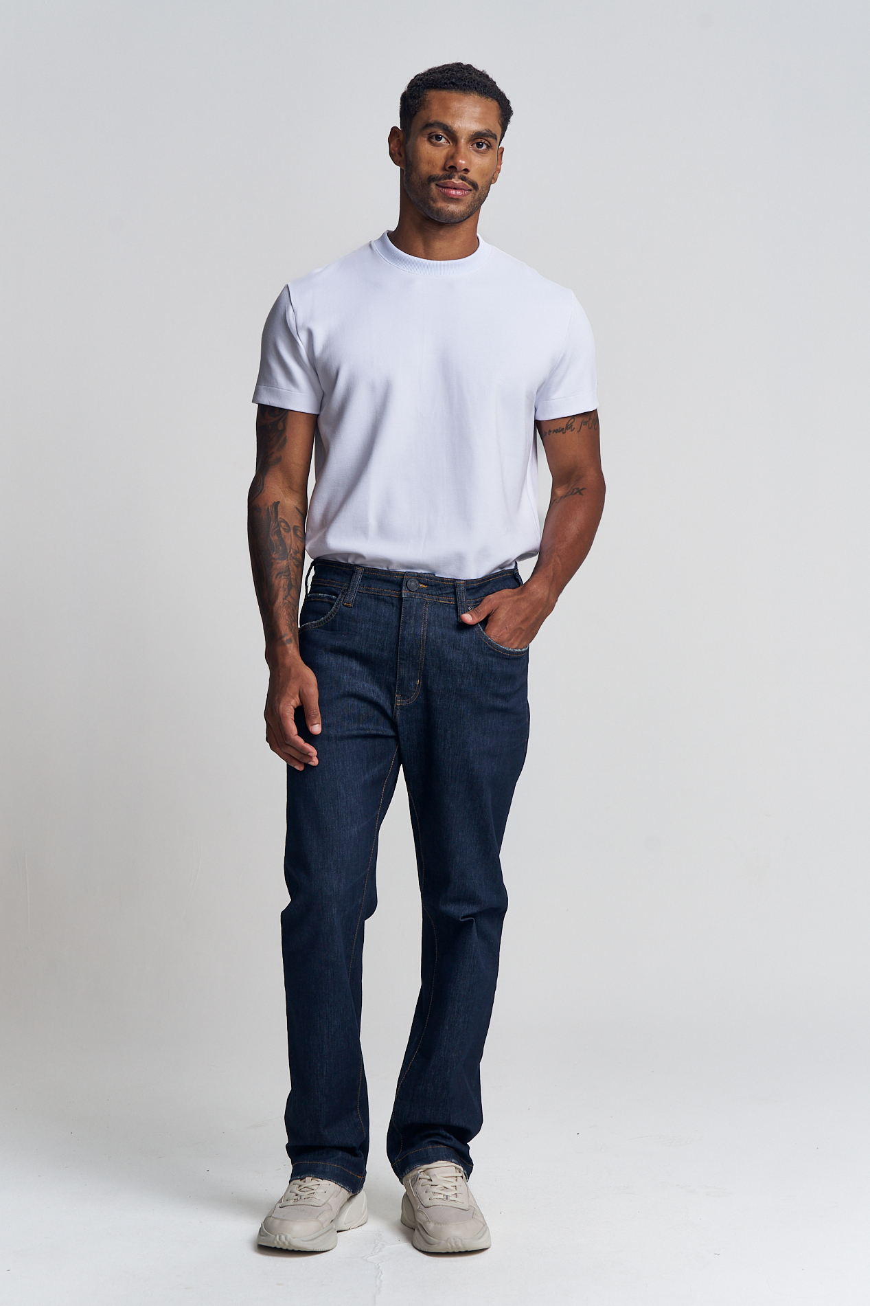 CALÇA JEANS LEO 42 INDIGO