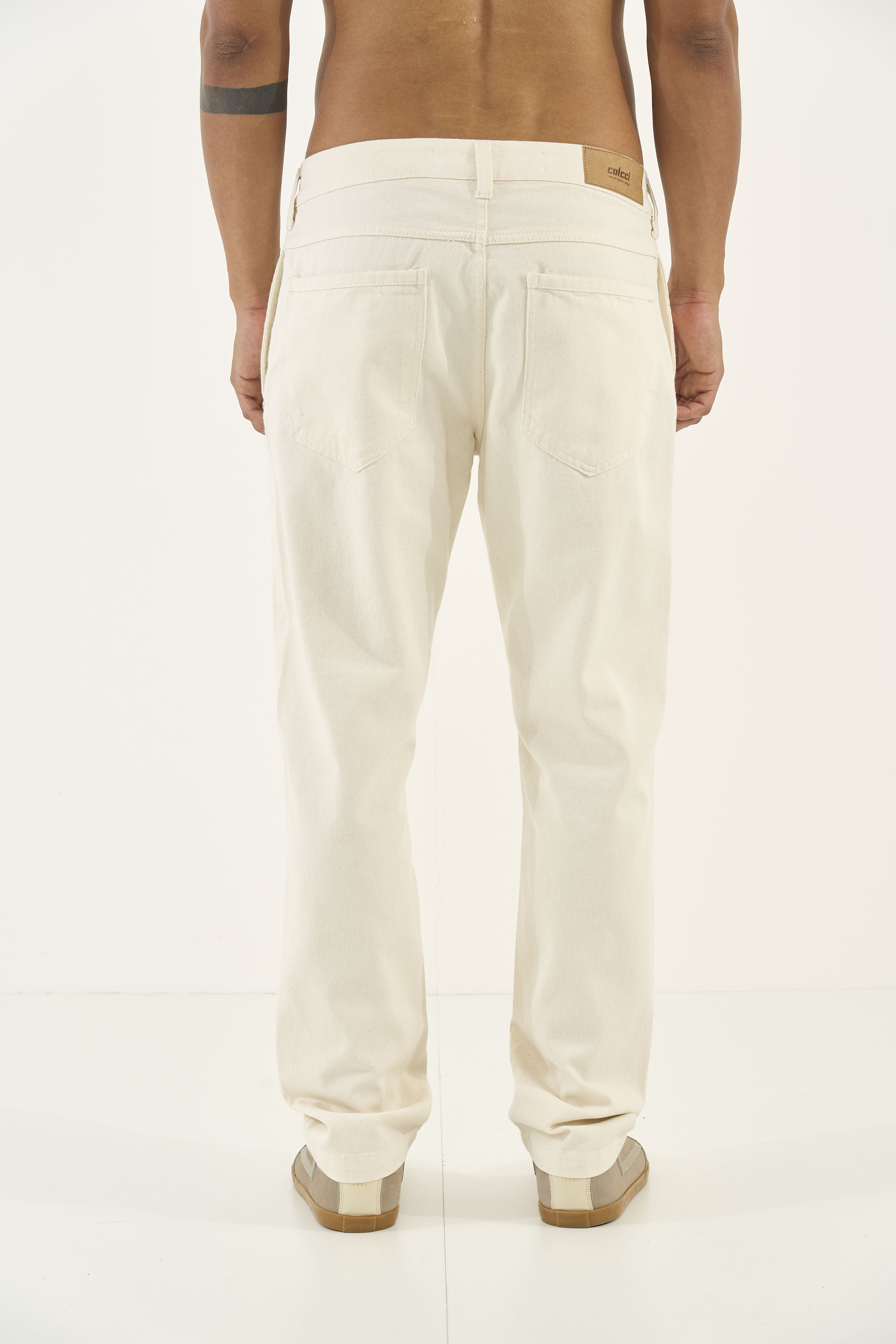 CALÇA SARJA RETA 40 OFF SHELL