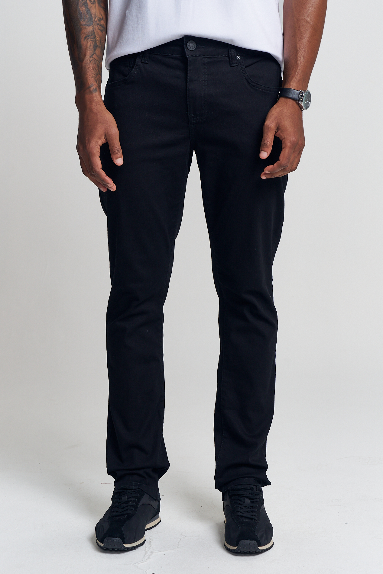 CALÇA JEANS GILSON SLIM 42 IND.PRETO