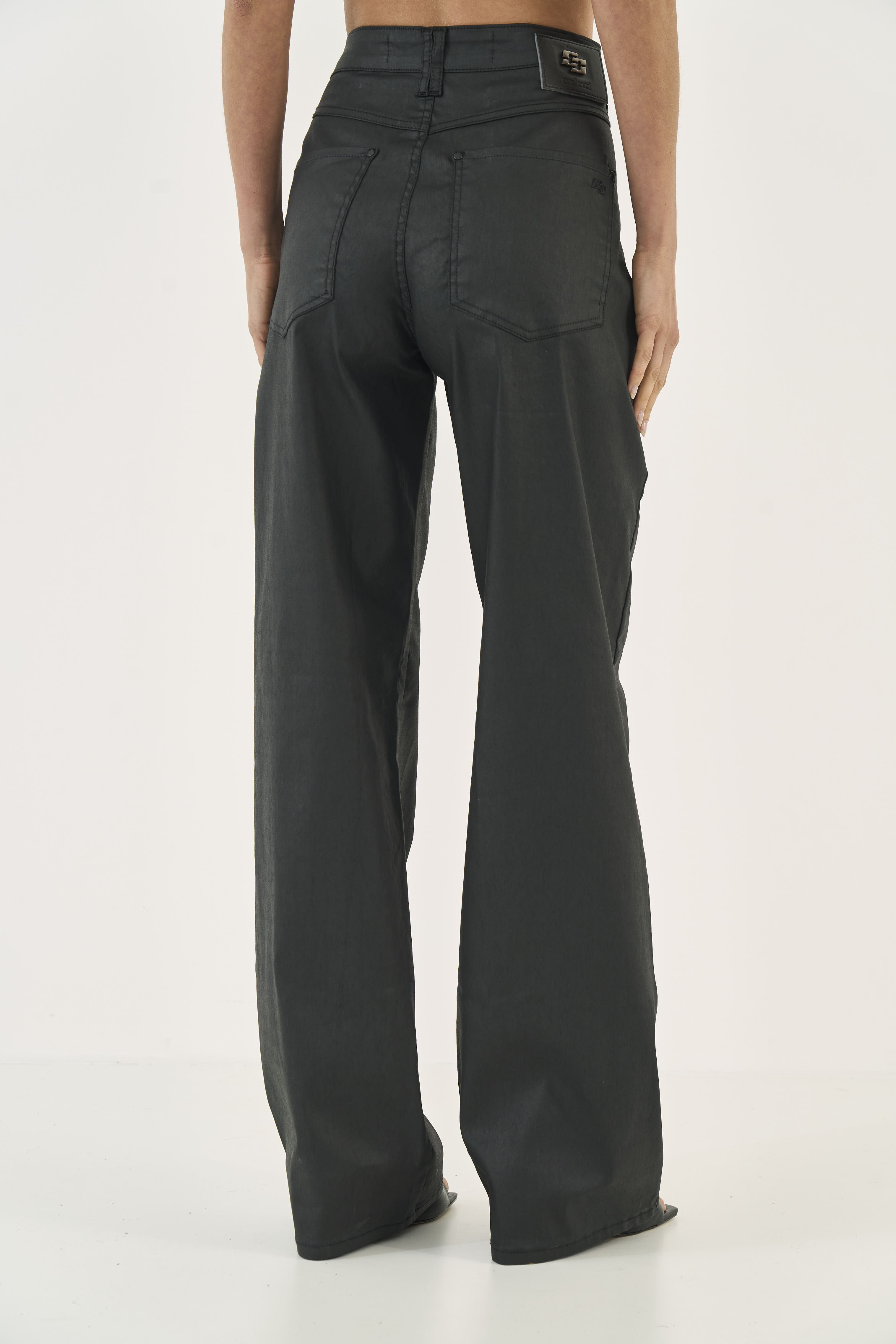 CALÇA SARJA JULIETTE STRETCH RESINADA 38 PRETO