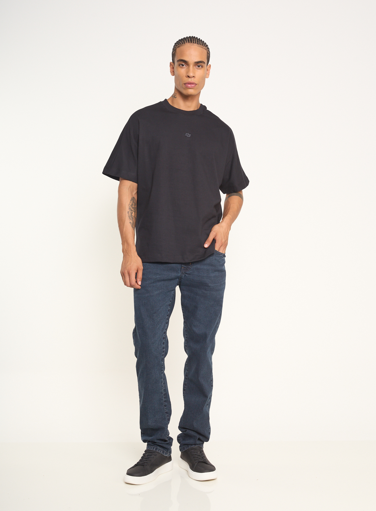 CAMISETA COLCCI G PRETO