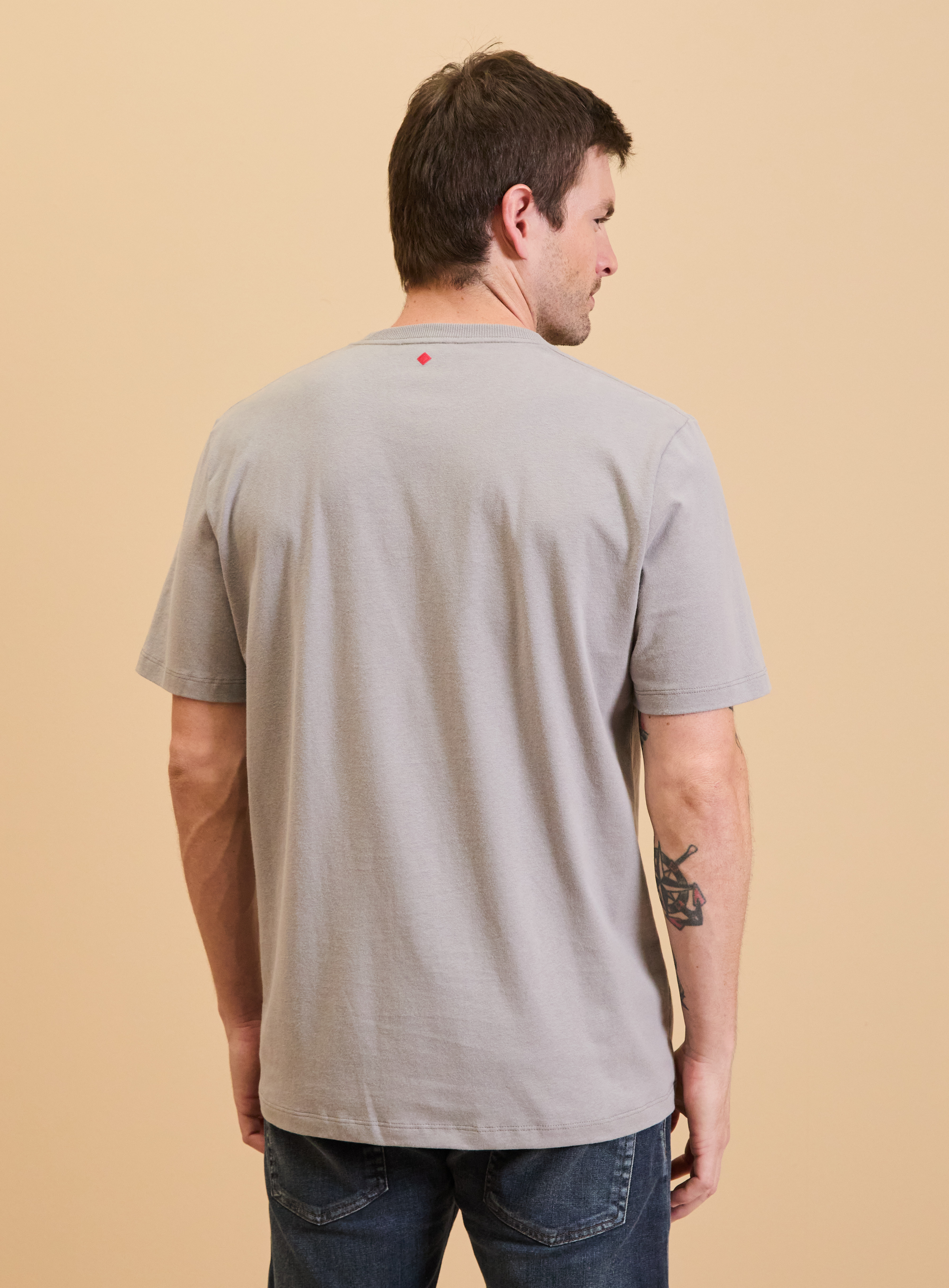 CAMISETA FORUM GG CINZA NIQUEL