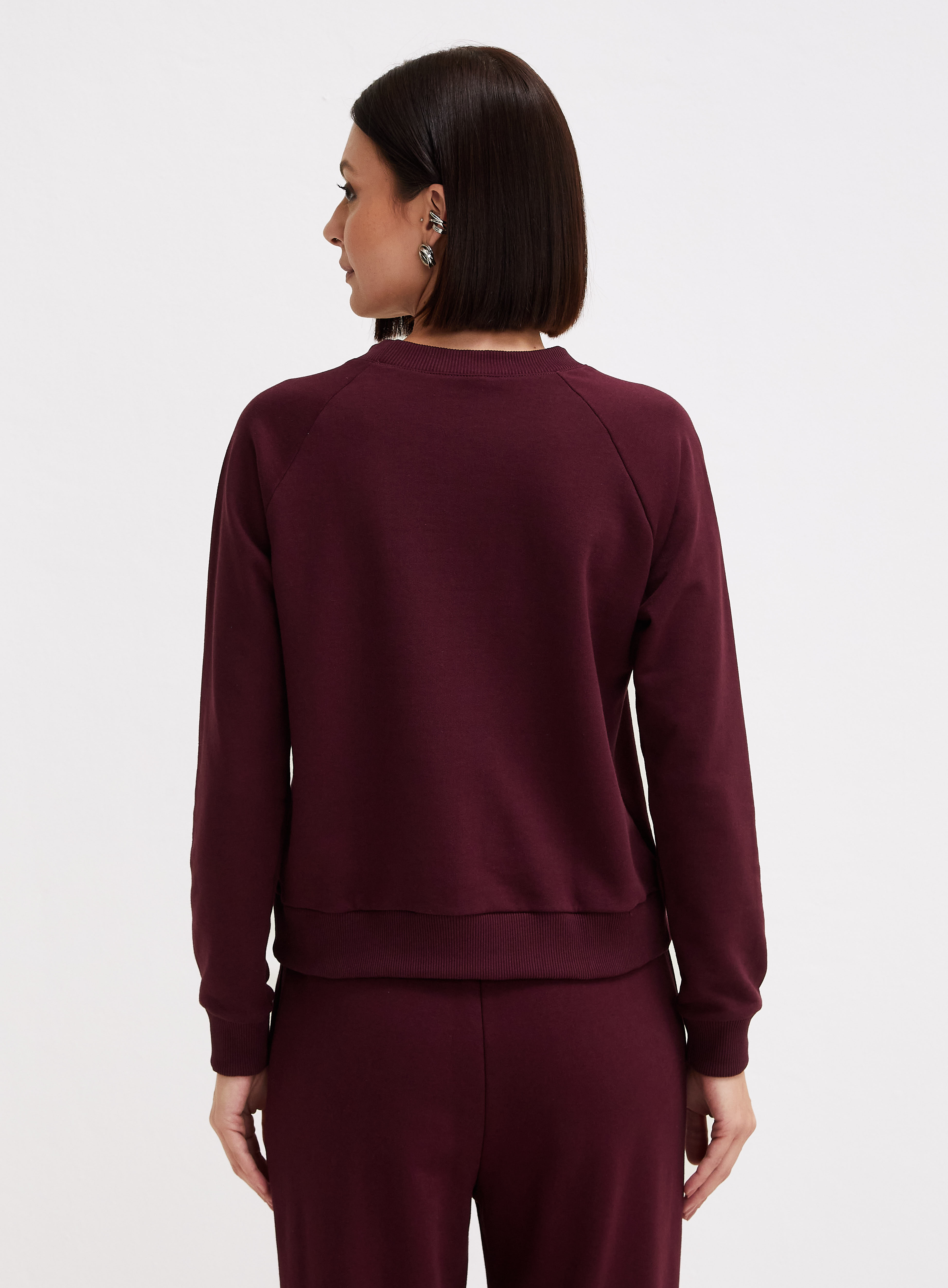 BLUSÃO MOLETOM G BORDO DATE